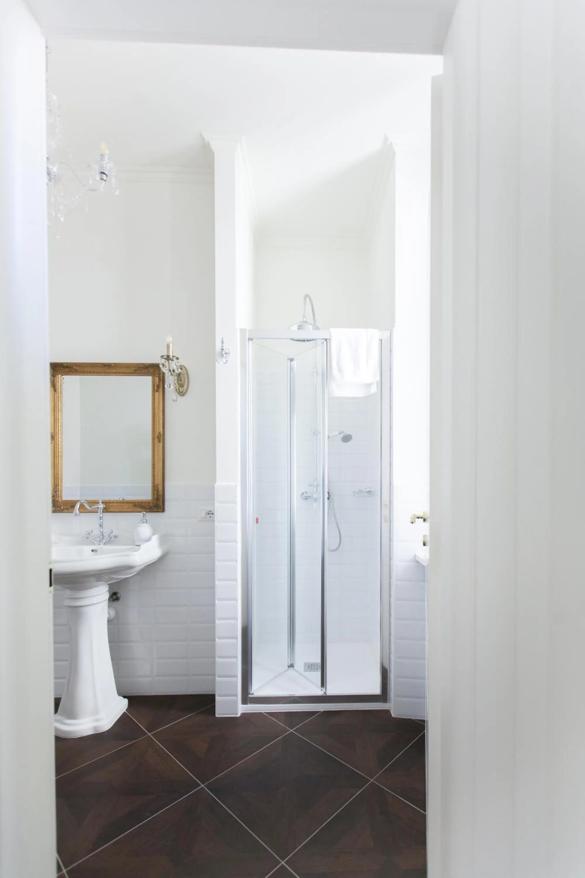 Shower in Alessia's Place