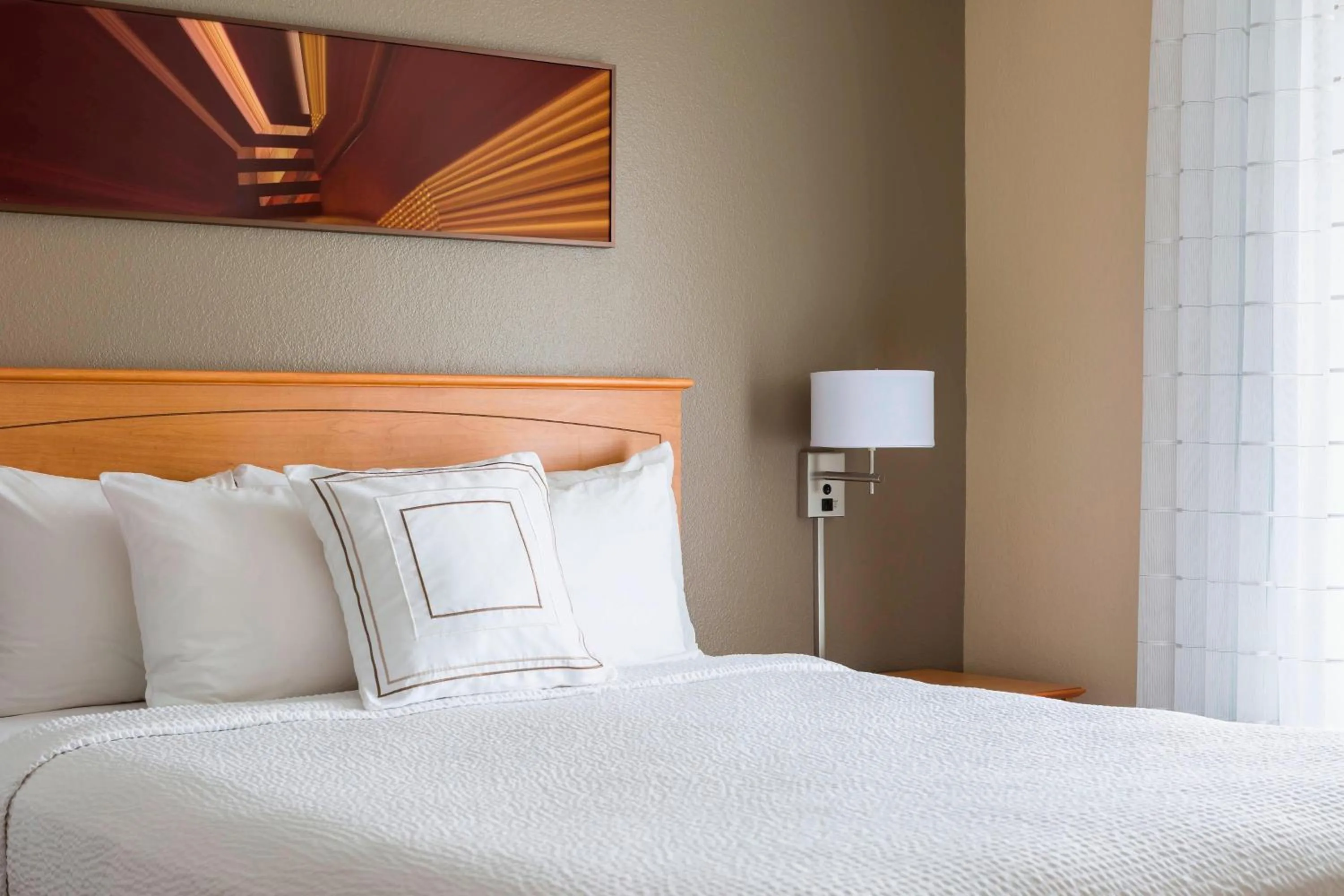 Bedroom, Bed in TownePlace Suites Phoenix North