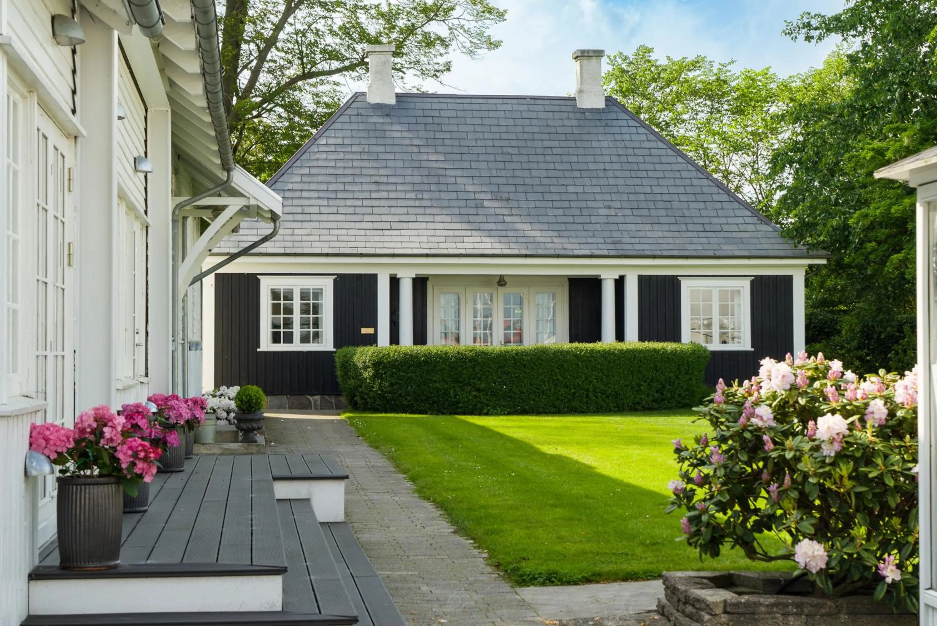 Property building in Bandholm Badehotel