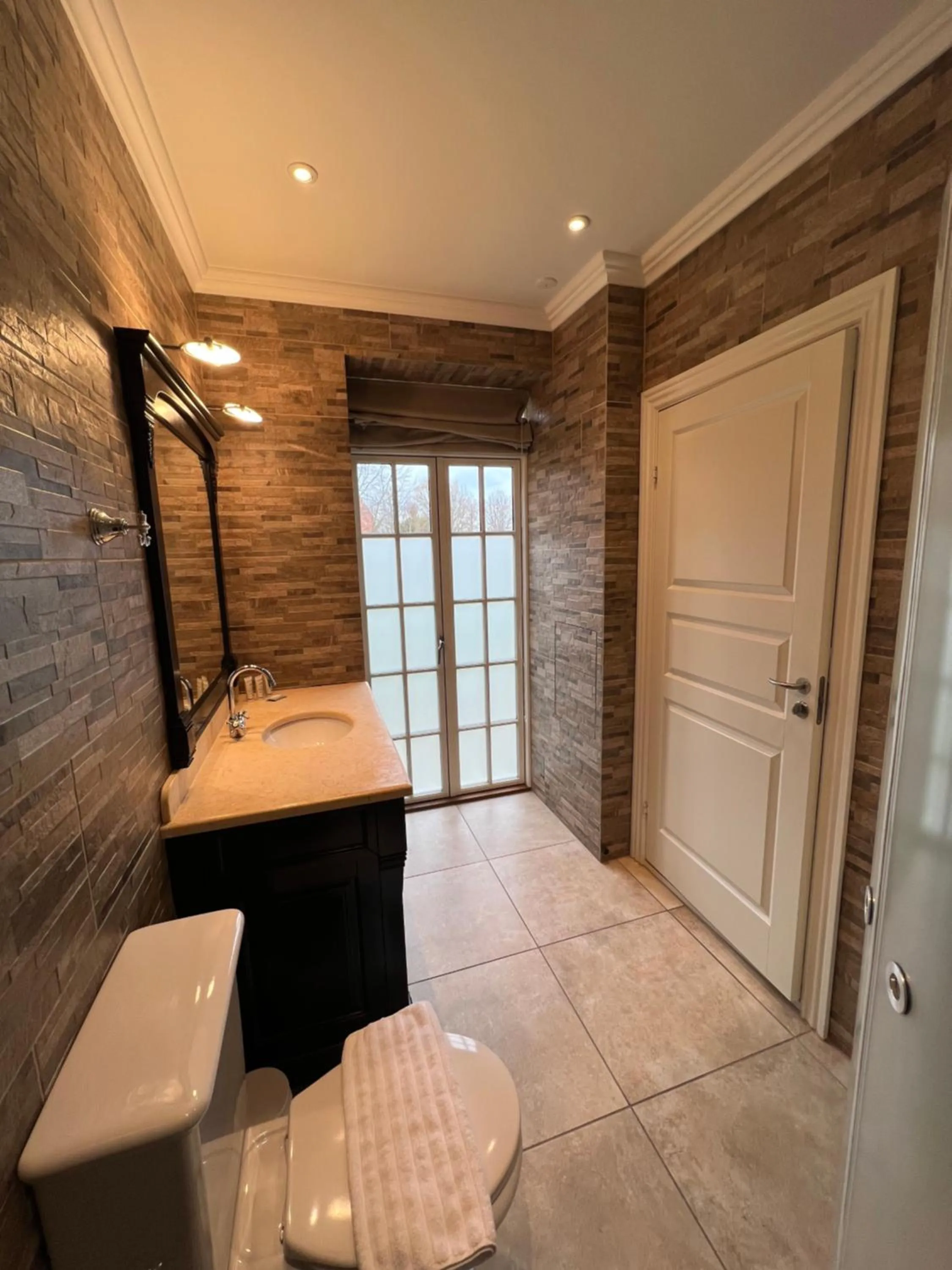 Bathroom in Bandholm Badehotel