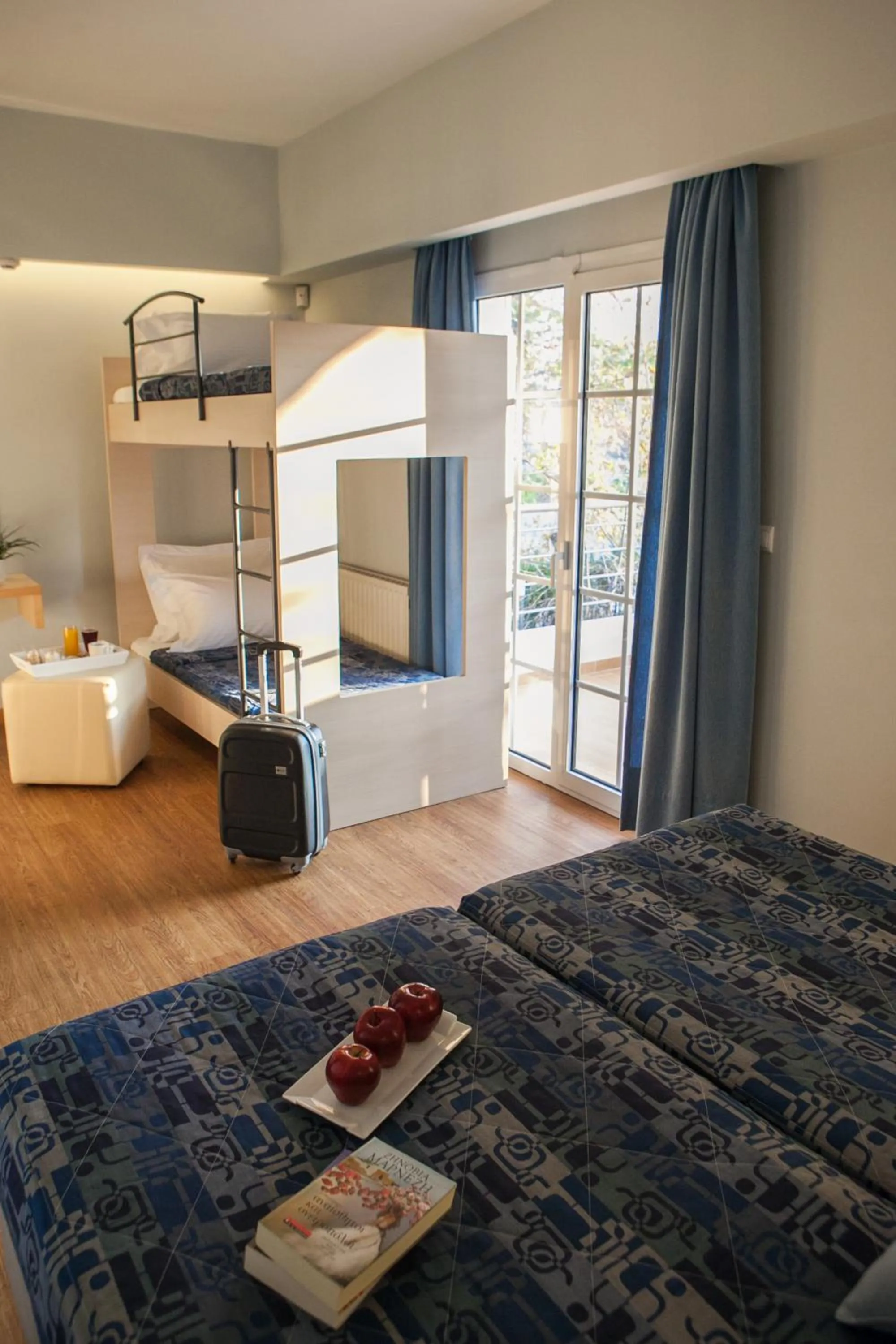 bunk bed in Kronos Hotel