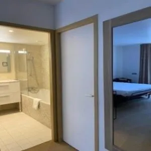 Bathroom, Bed in Hôtel Le Gois