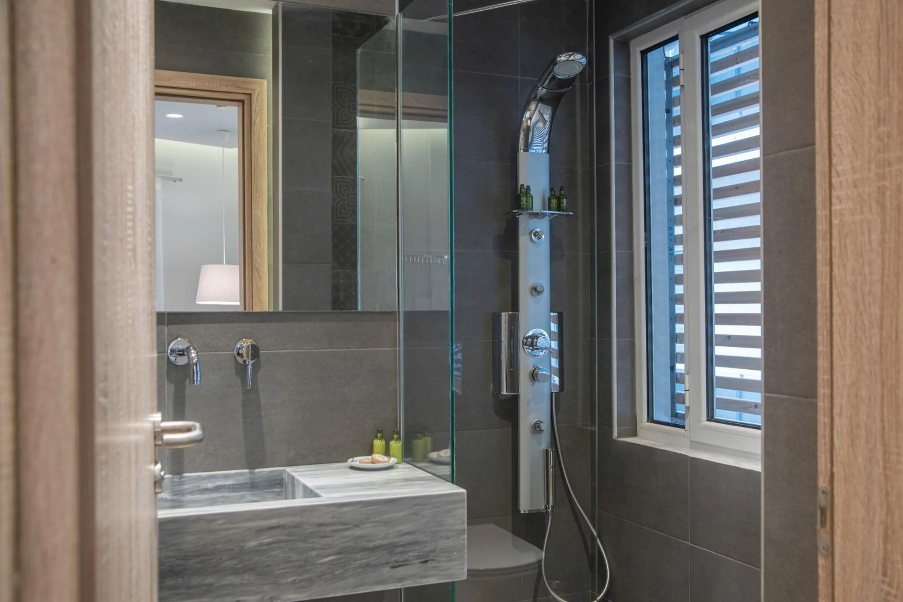 AD Athens Luxury Rooms & Suites