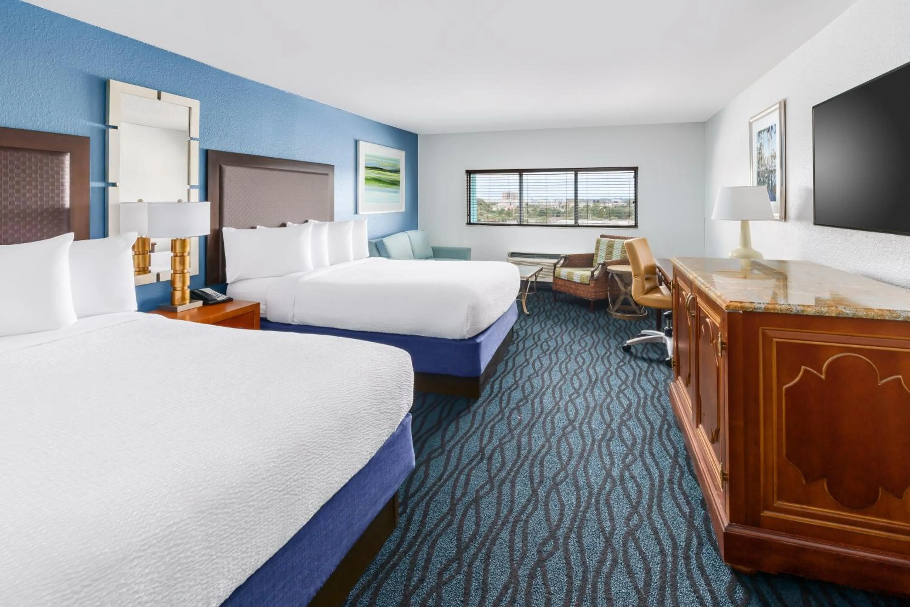 Bedroom, Bed in Coco Key Hotel & Water Park Resort