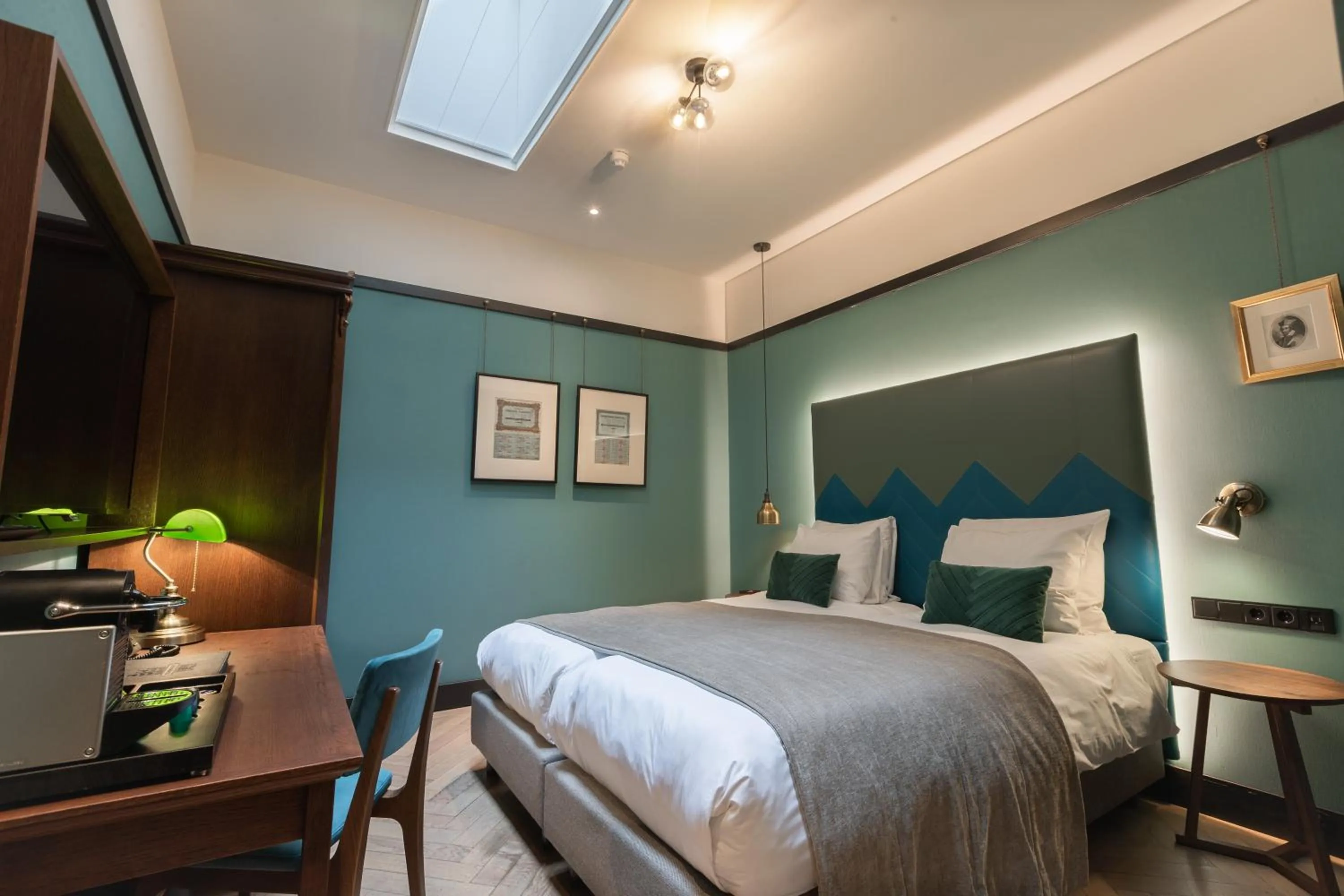 Bedroom, Bed in The Hendrick's Hotel