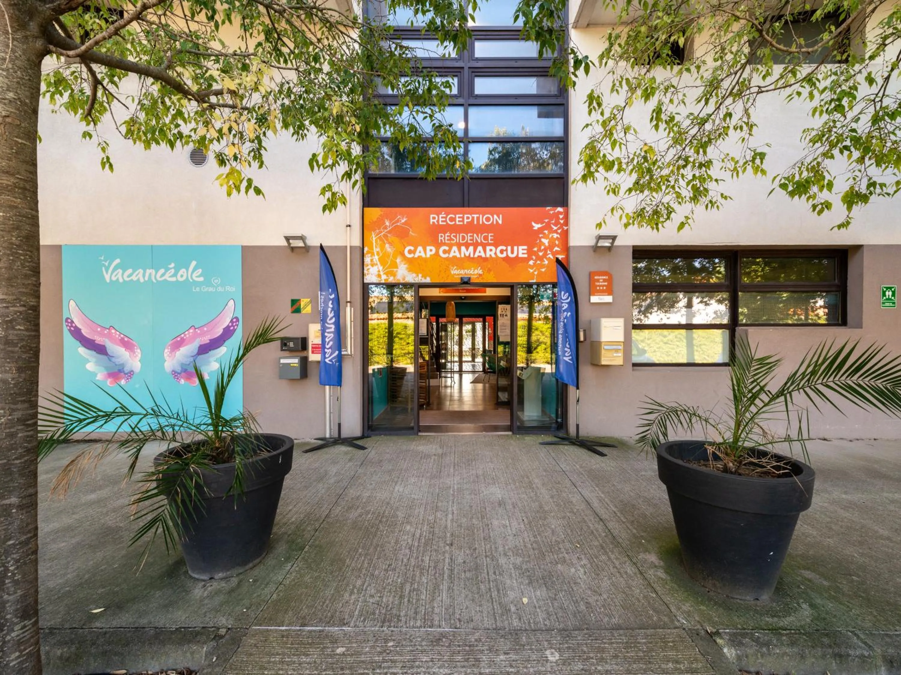 Lobby or reception in Vacancéole - Résidence Cap Camargue