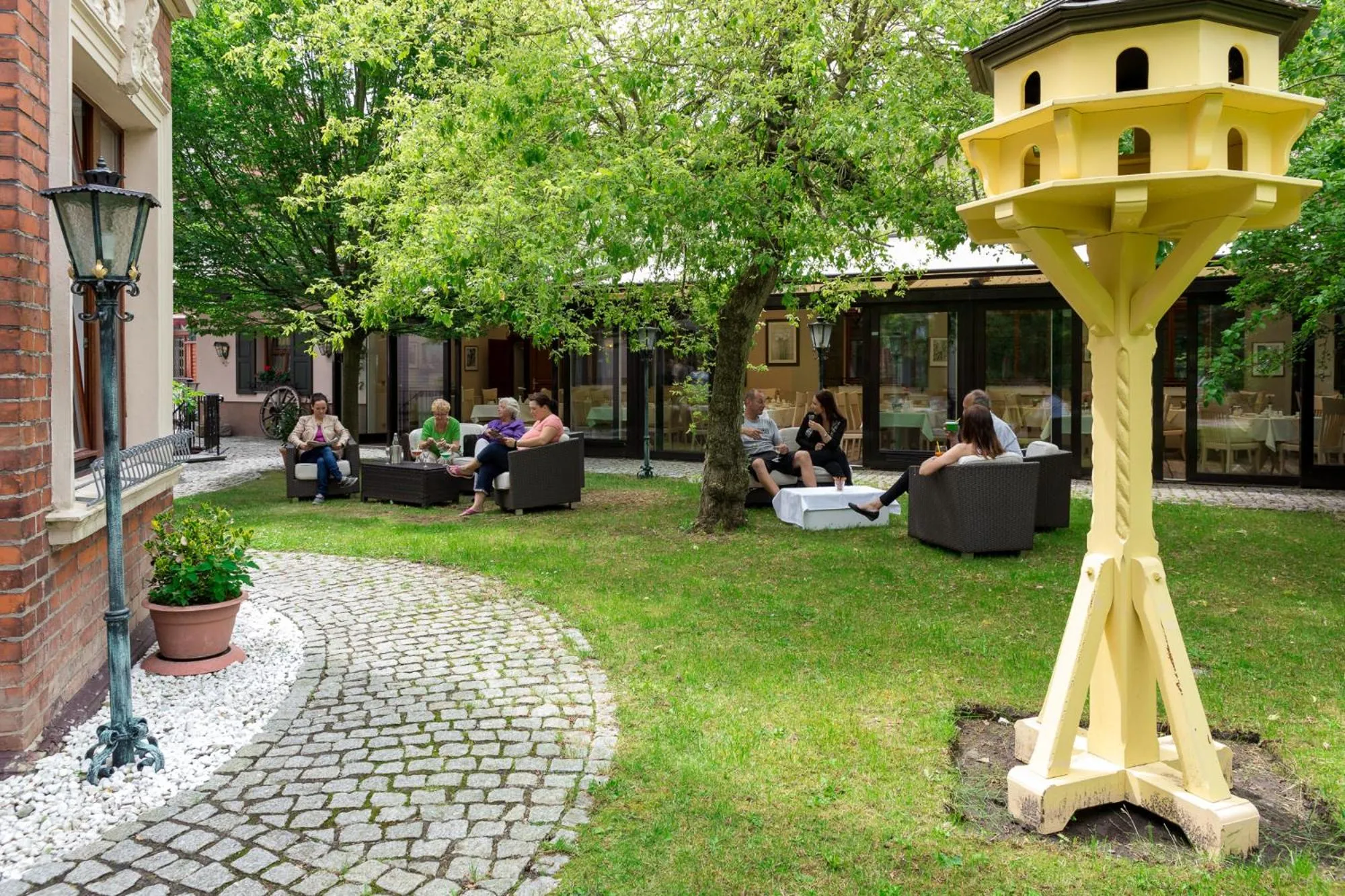 Patio in Hotel Schwarzer Adler Tangermünde