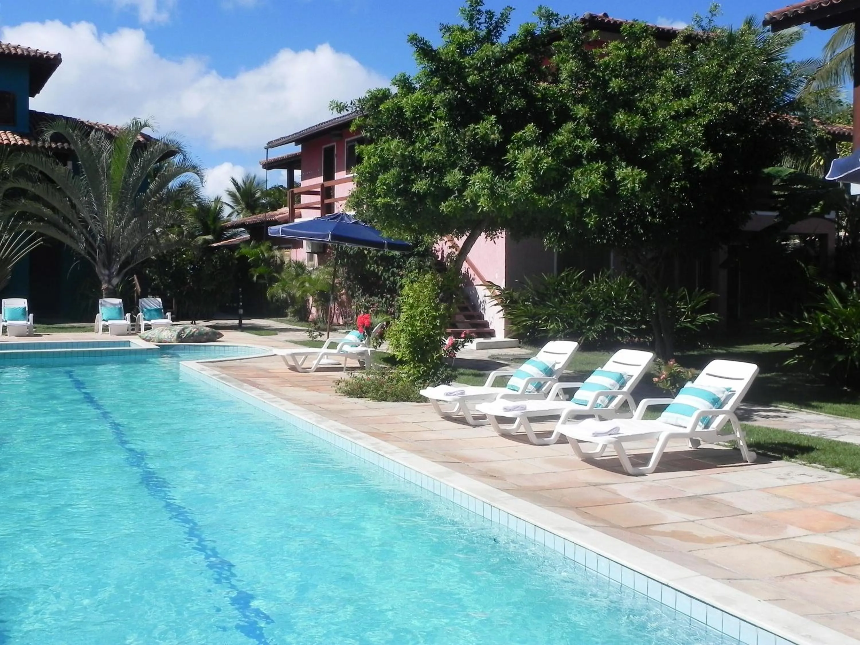 Swimming pool in Ouro Sobre Azul Apart Hotel