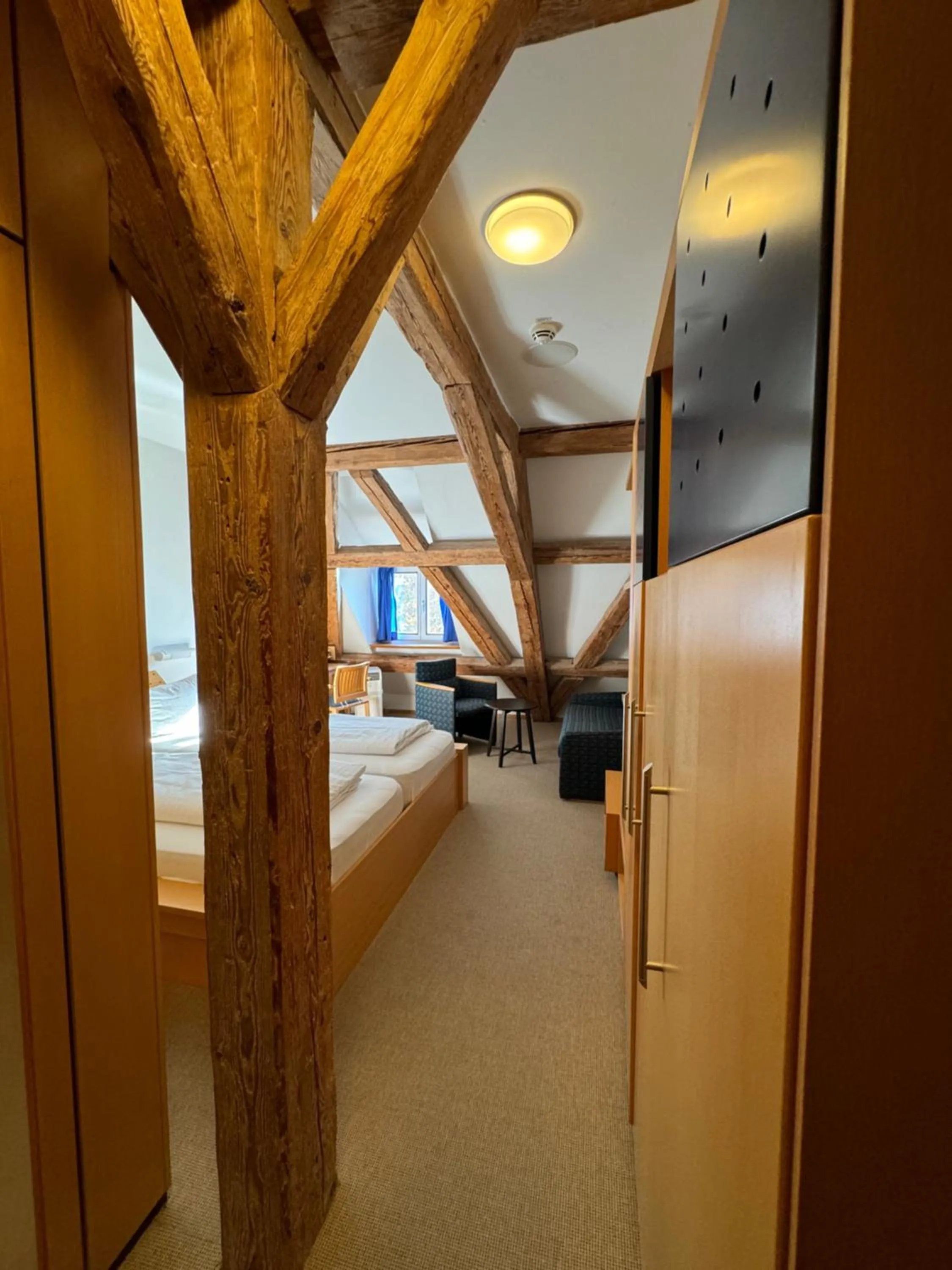 Photo of the whole room, Bed in Pilgerhof und Rebmannshof