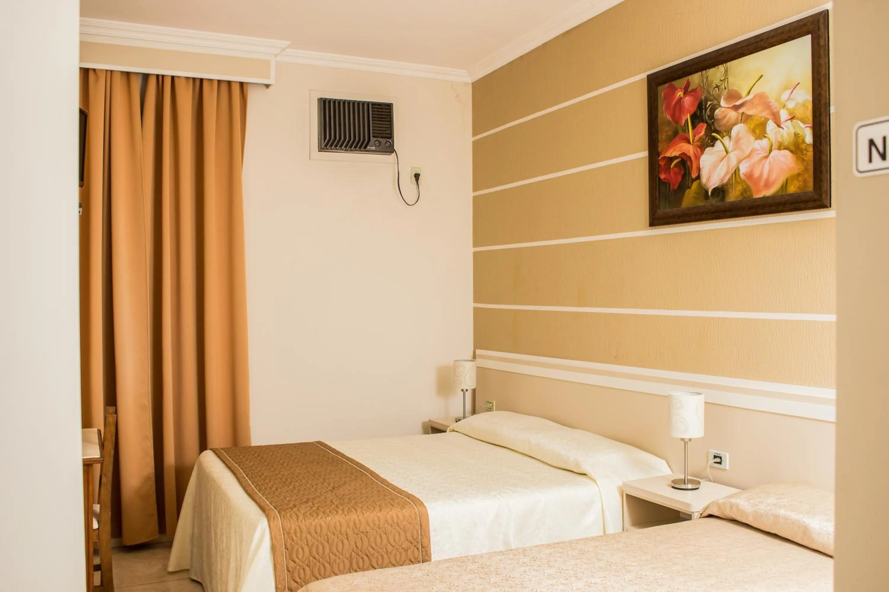 Photo of the whole room, Bed in Pousada Cataratas