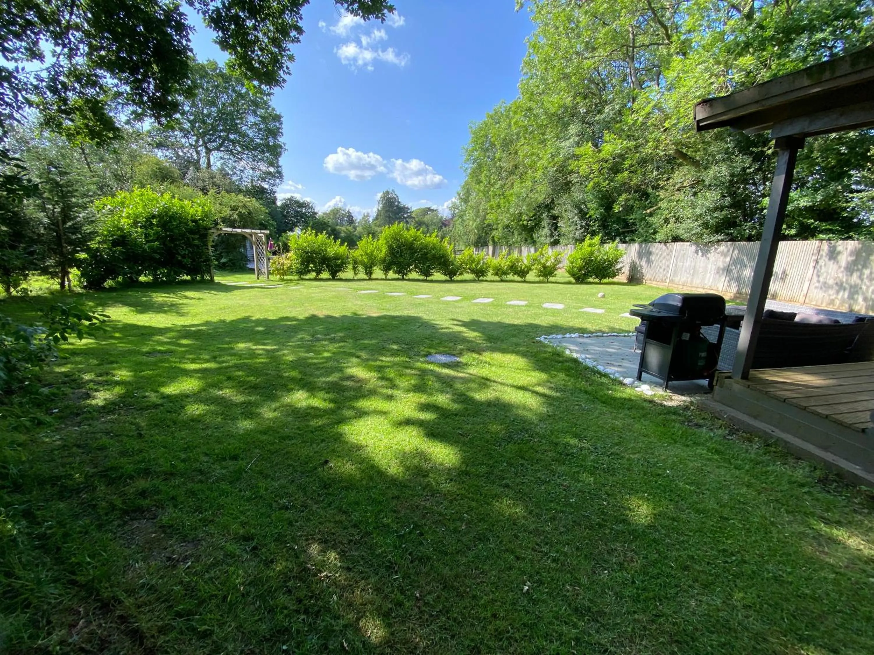 Garden in The Secret Cottage & Hideaway Caravan