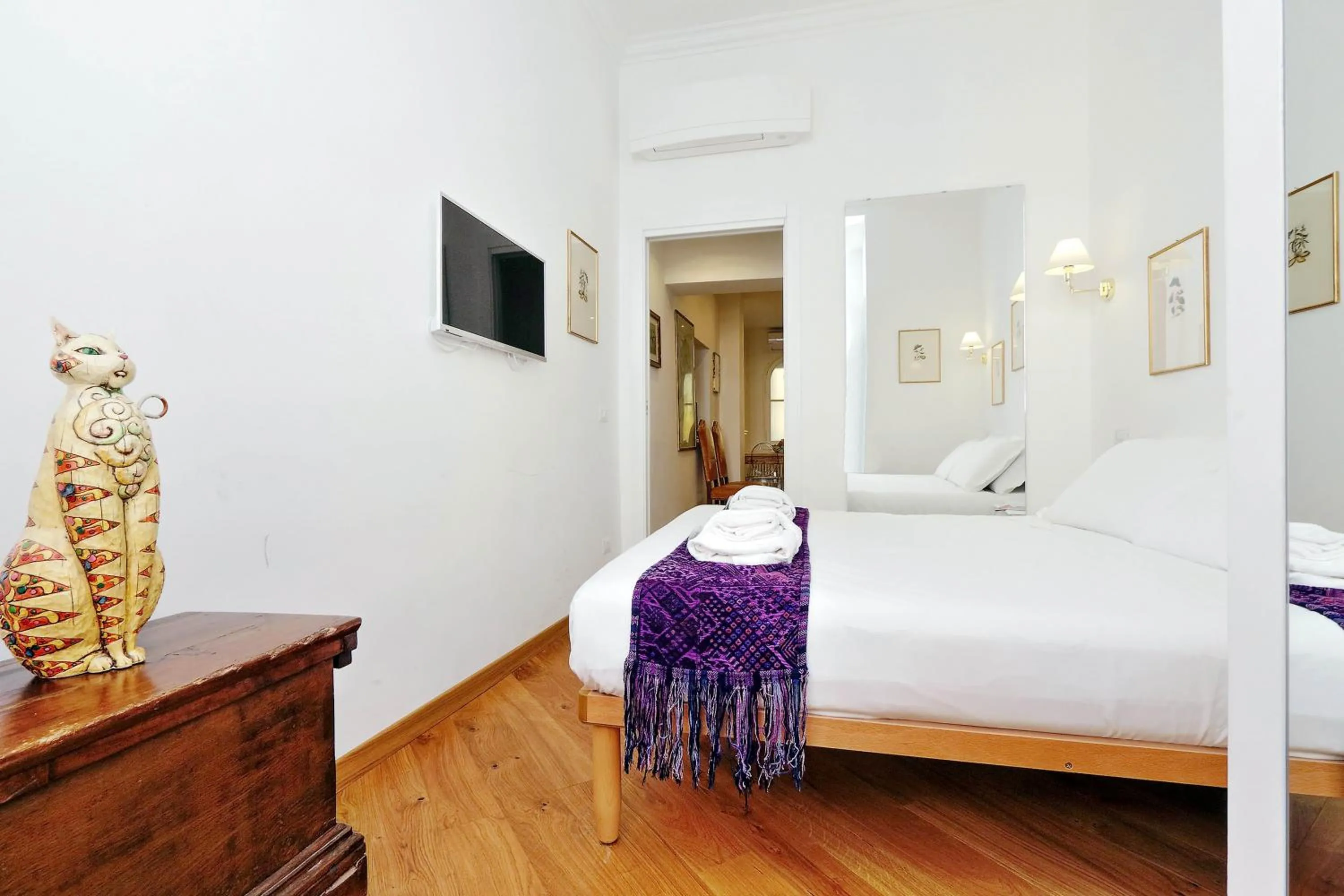 Bedroom, Bed in Sistina