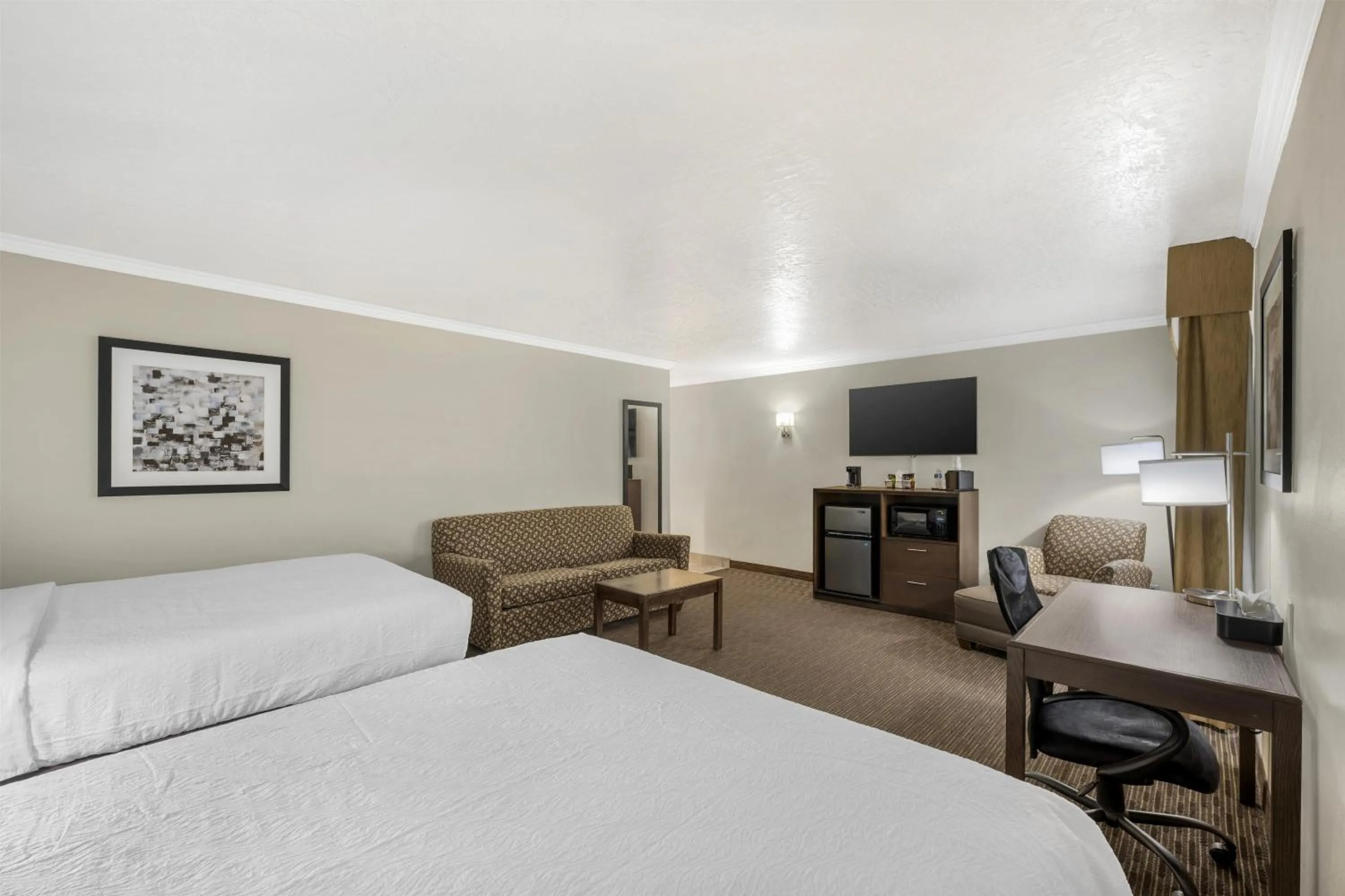 Bedroom, Bed in Best Western Airport Albuquerque InnSuites Hotel & Suites