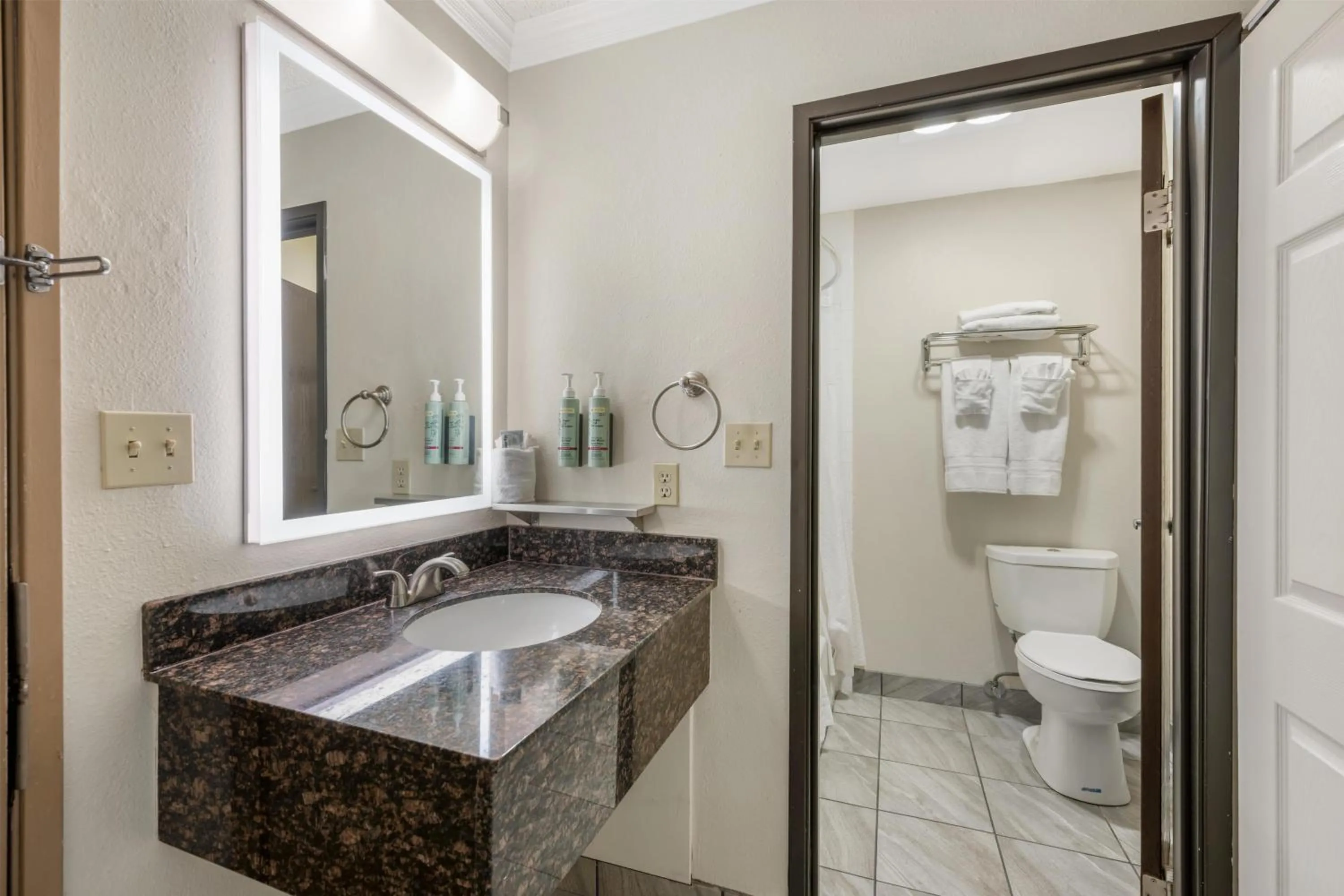 Bathroom in Best Western Airport Albuquerque InnSuites Hotel & Suites