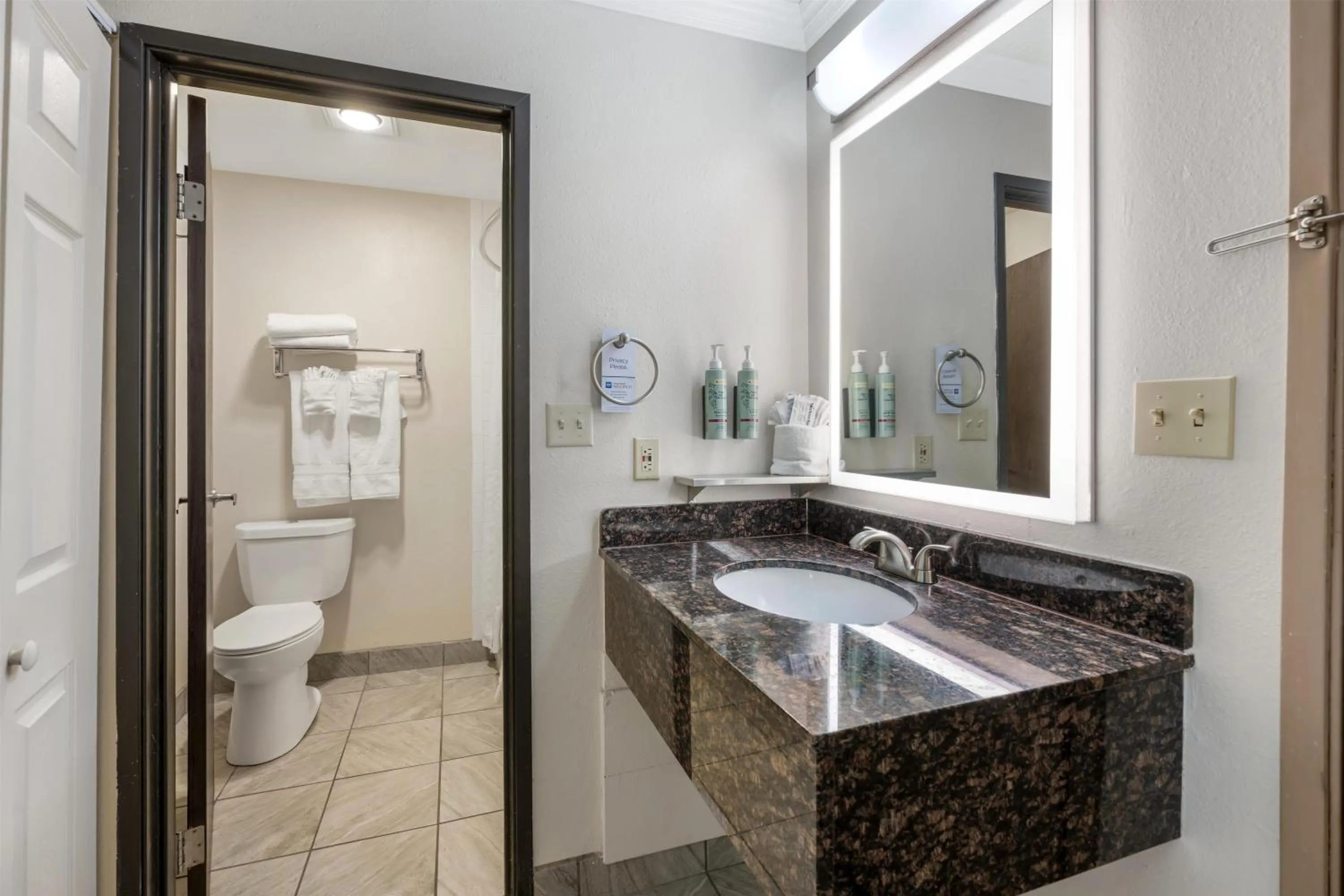 Bathroom in Best Western Airport Albuquerque InnSuites Hotel & Suites