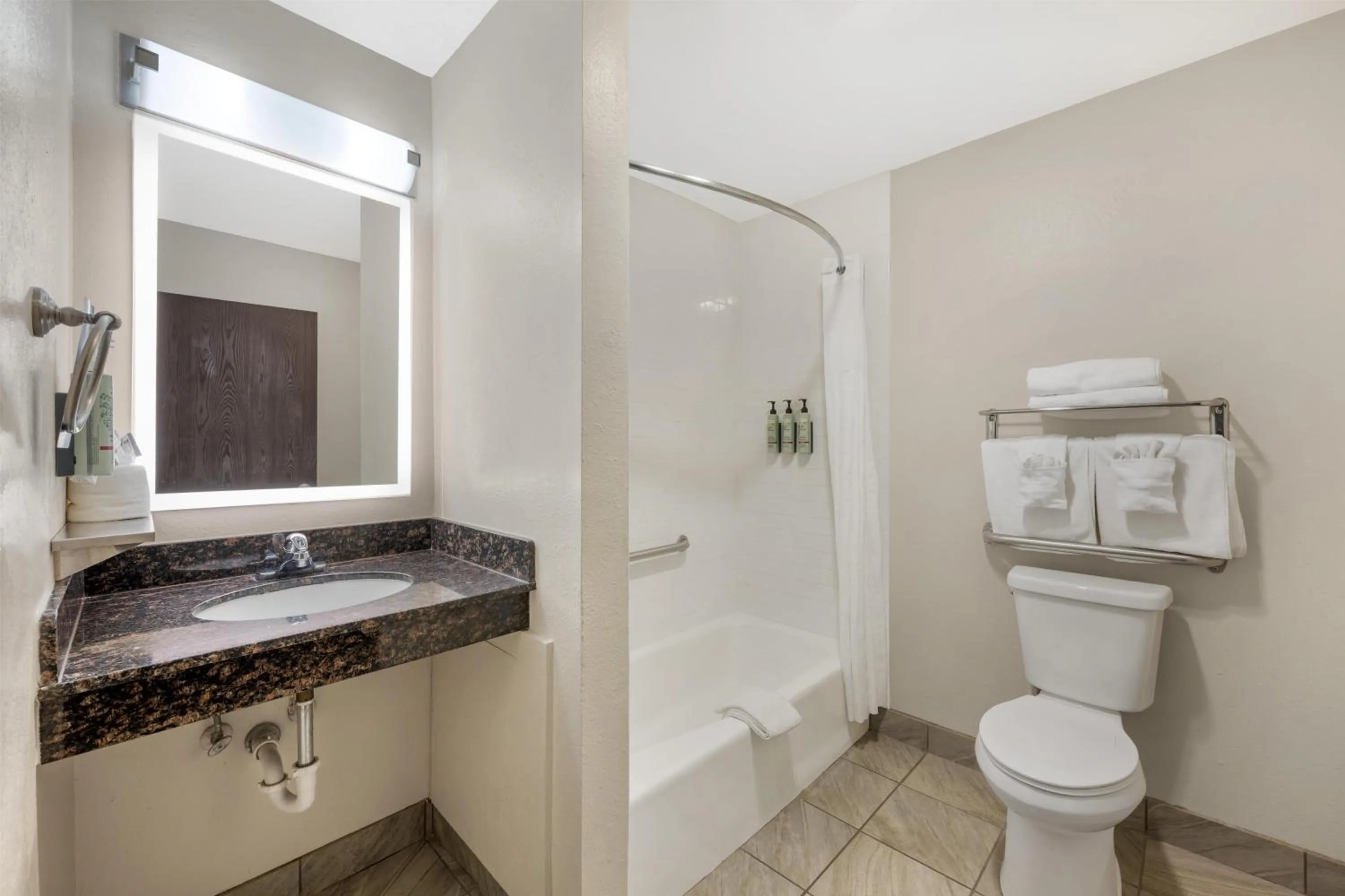Bathroom in Best Western Airport Albuquerque InnSuites Hotel & Suites