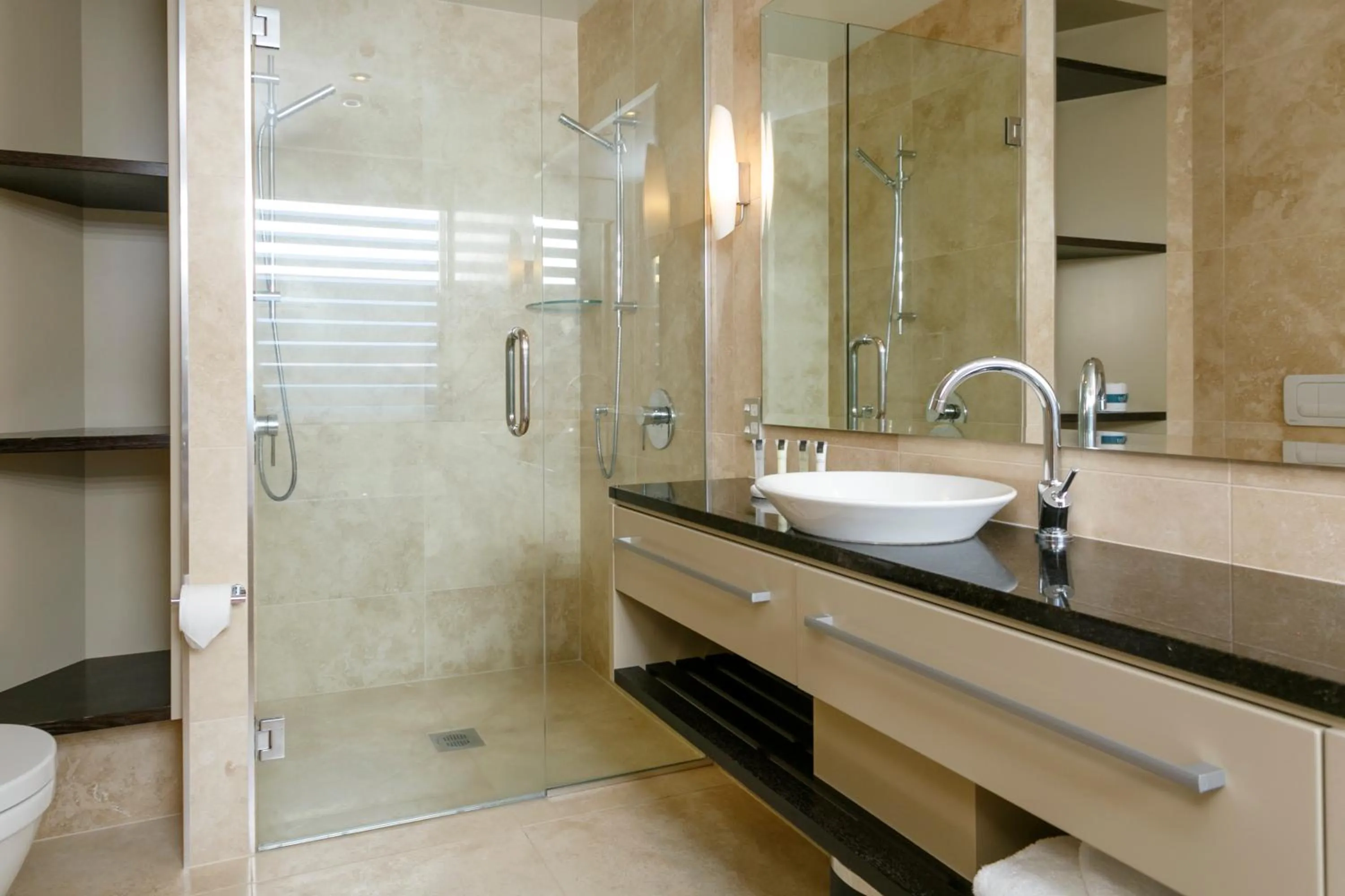 Shower in The Reef Resort