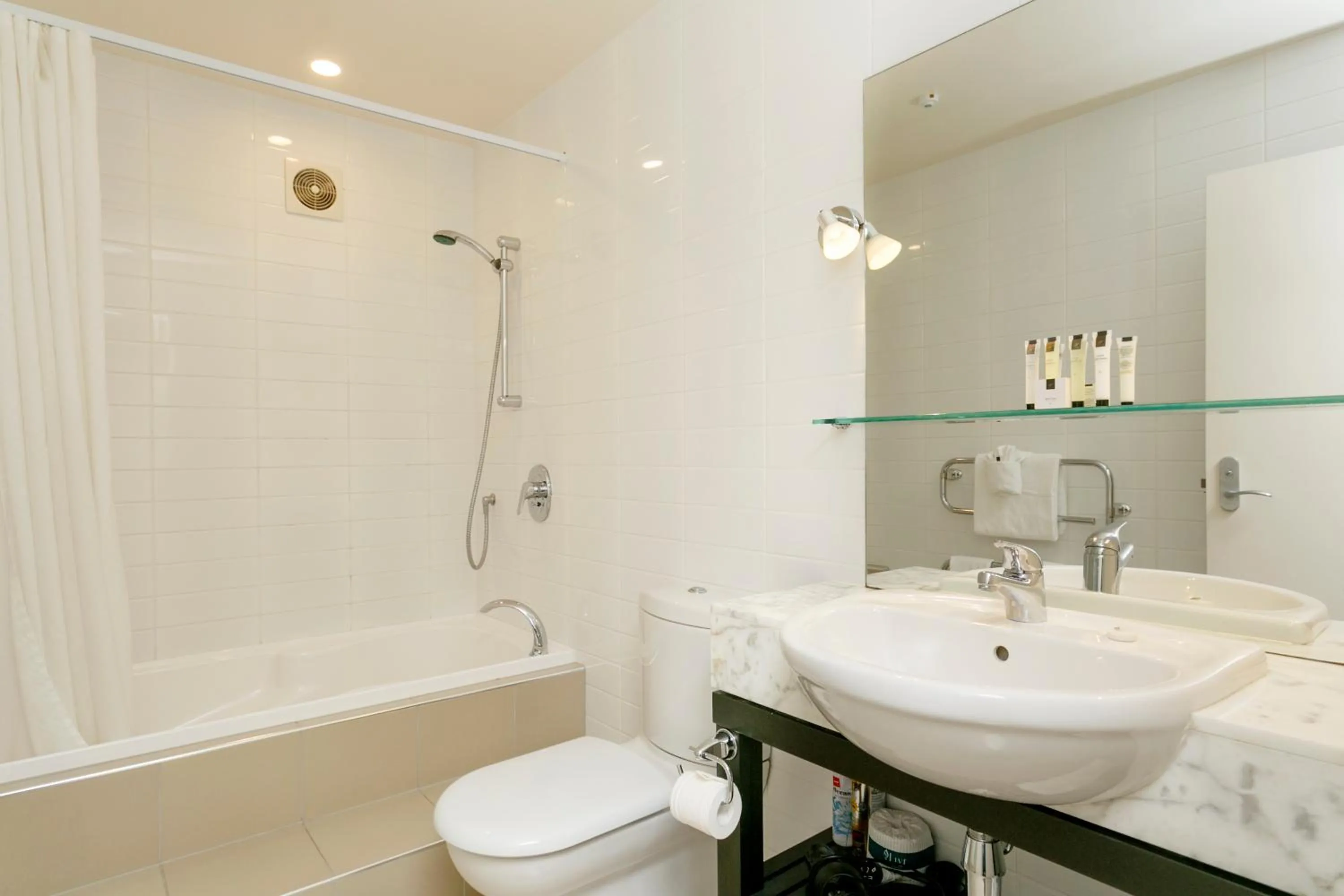 Shower in The Reef Resort