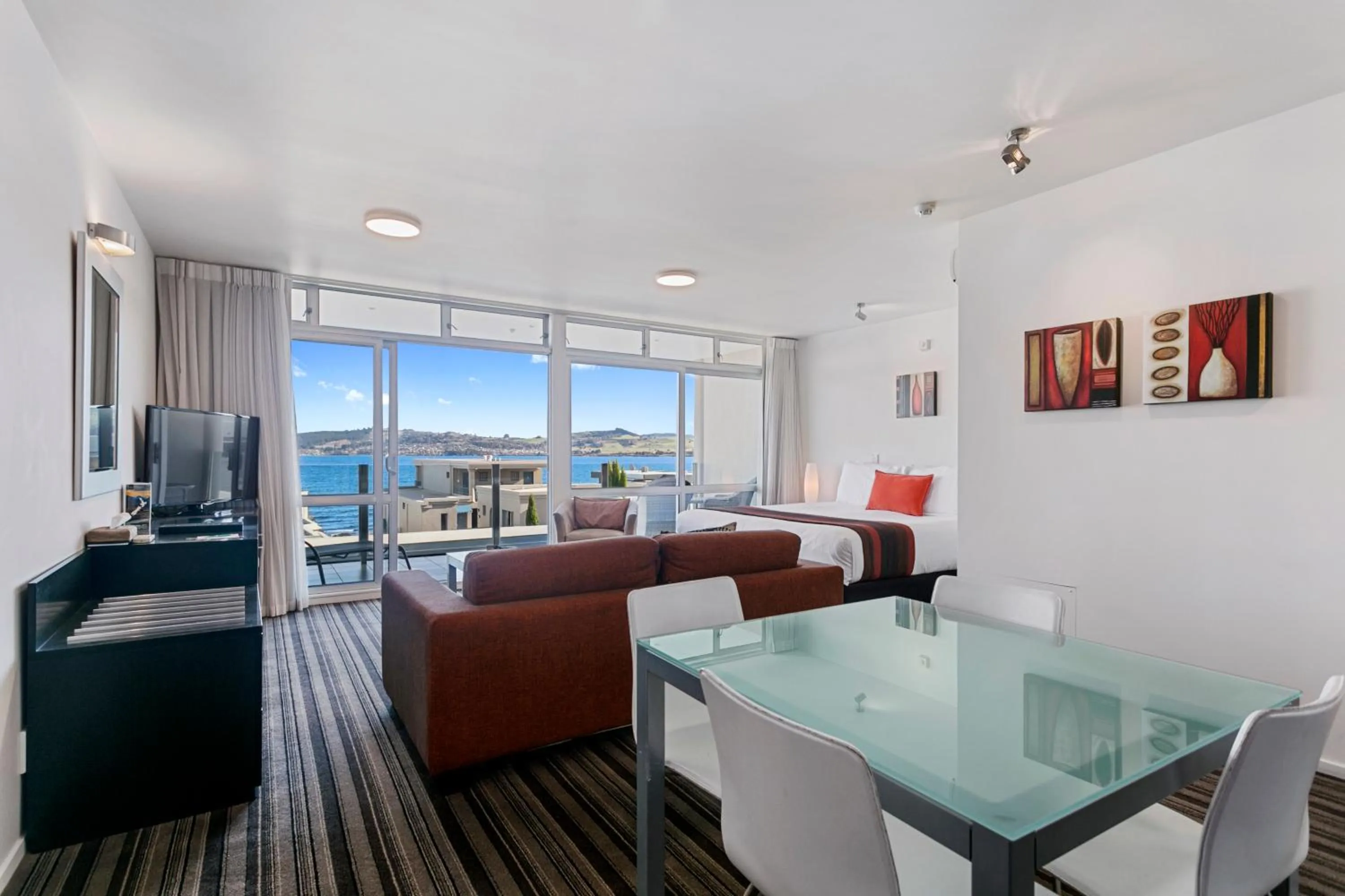 Photo of the whole room in The Reef Resort