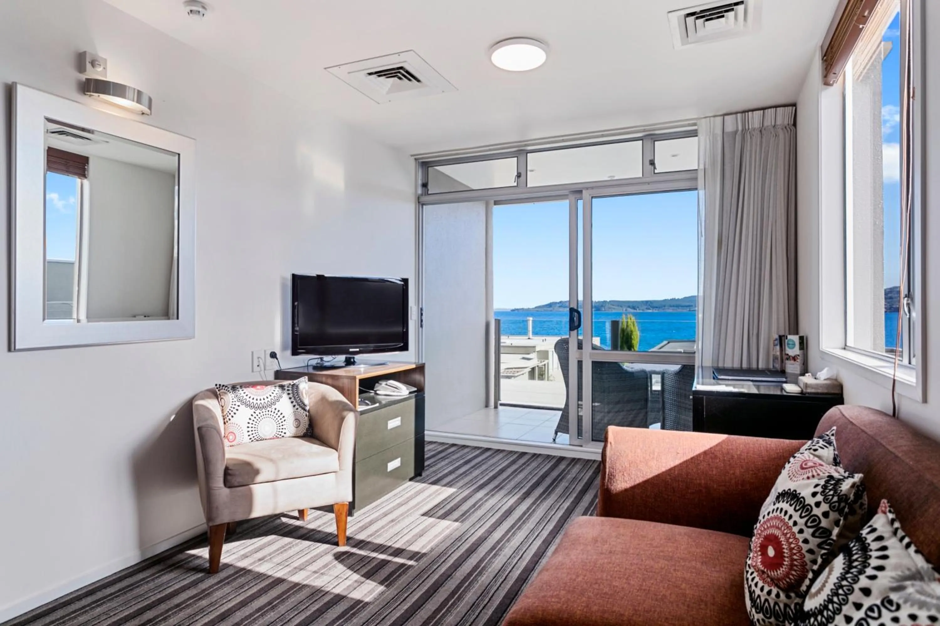 TV and multimedia in The Reef Resort