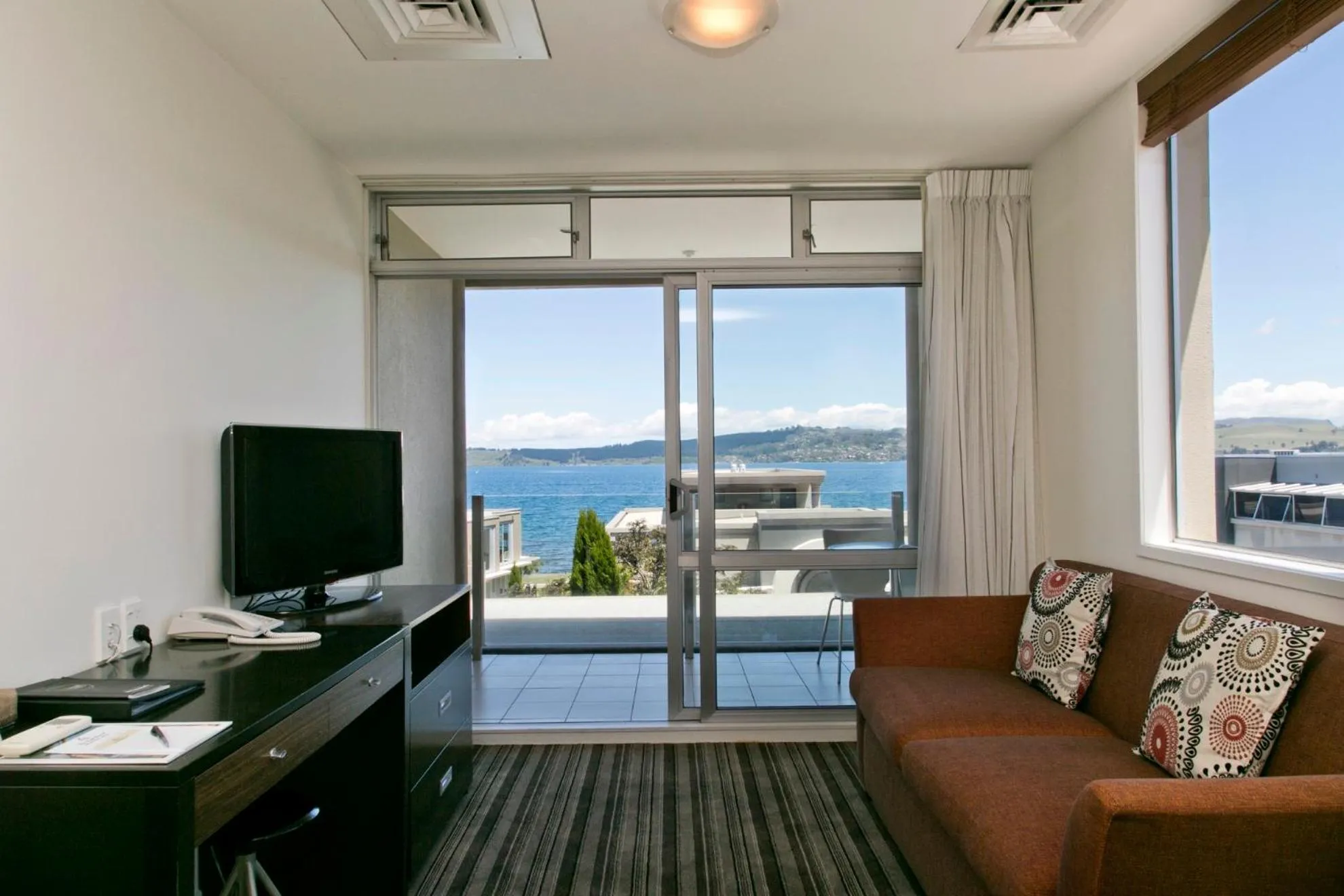 TV and multimedia in The Reef Resort