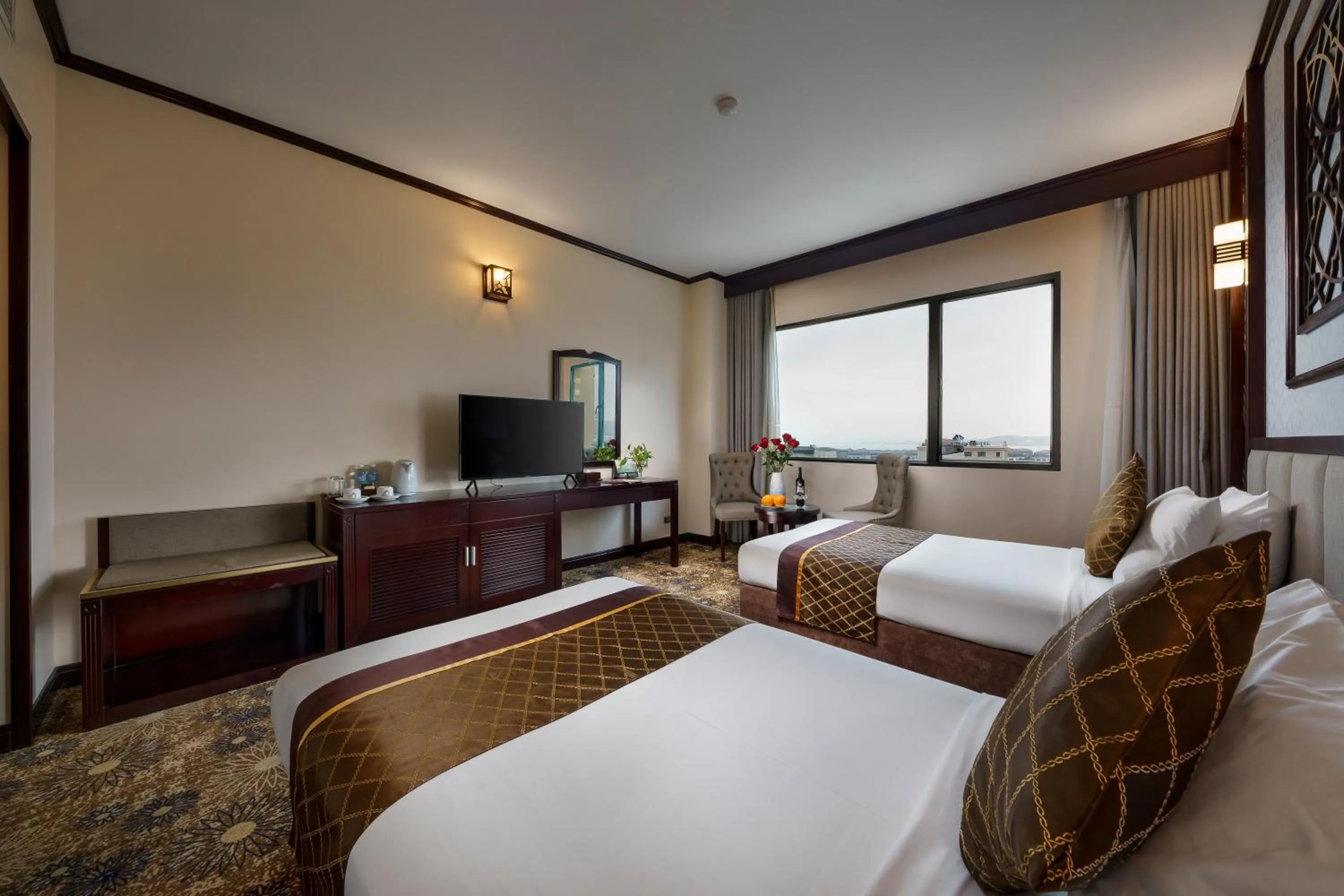 Bedroom, Bed in Mithrin Hotel Halong