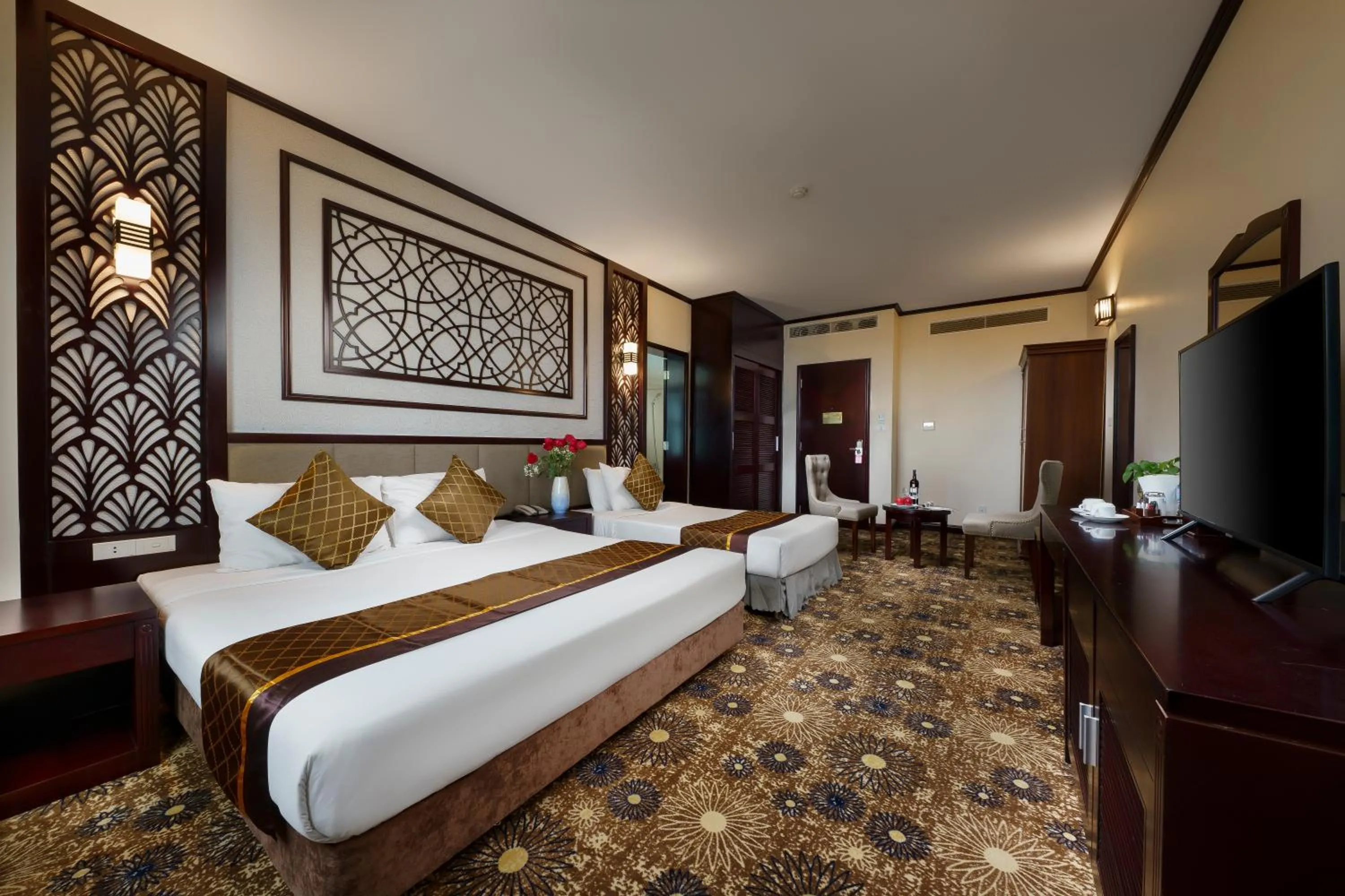 Bedroom, Bed in Mithrin Hotel Halong