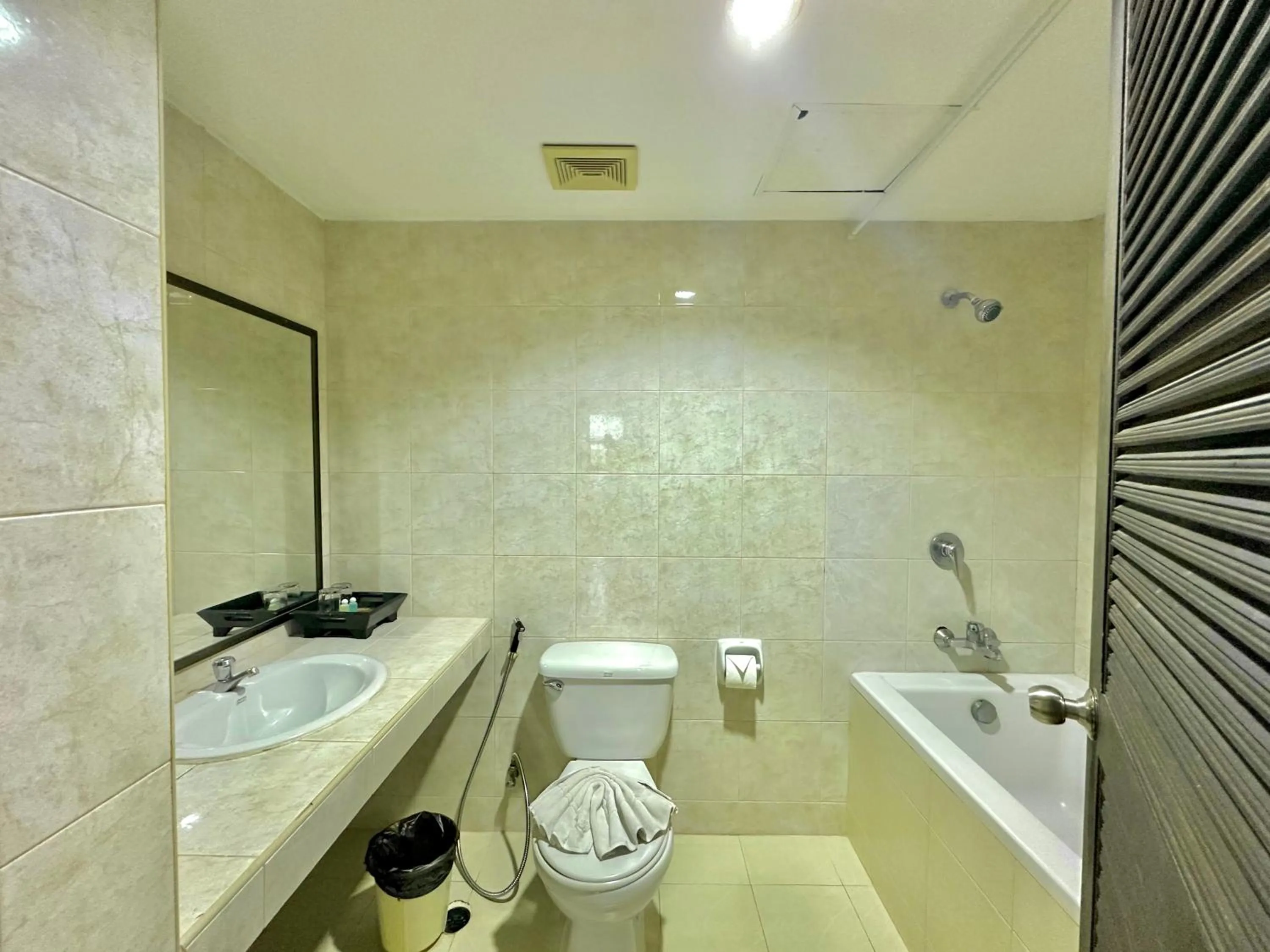 Shower in APK Resort Patong