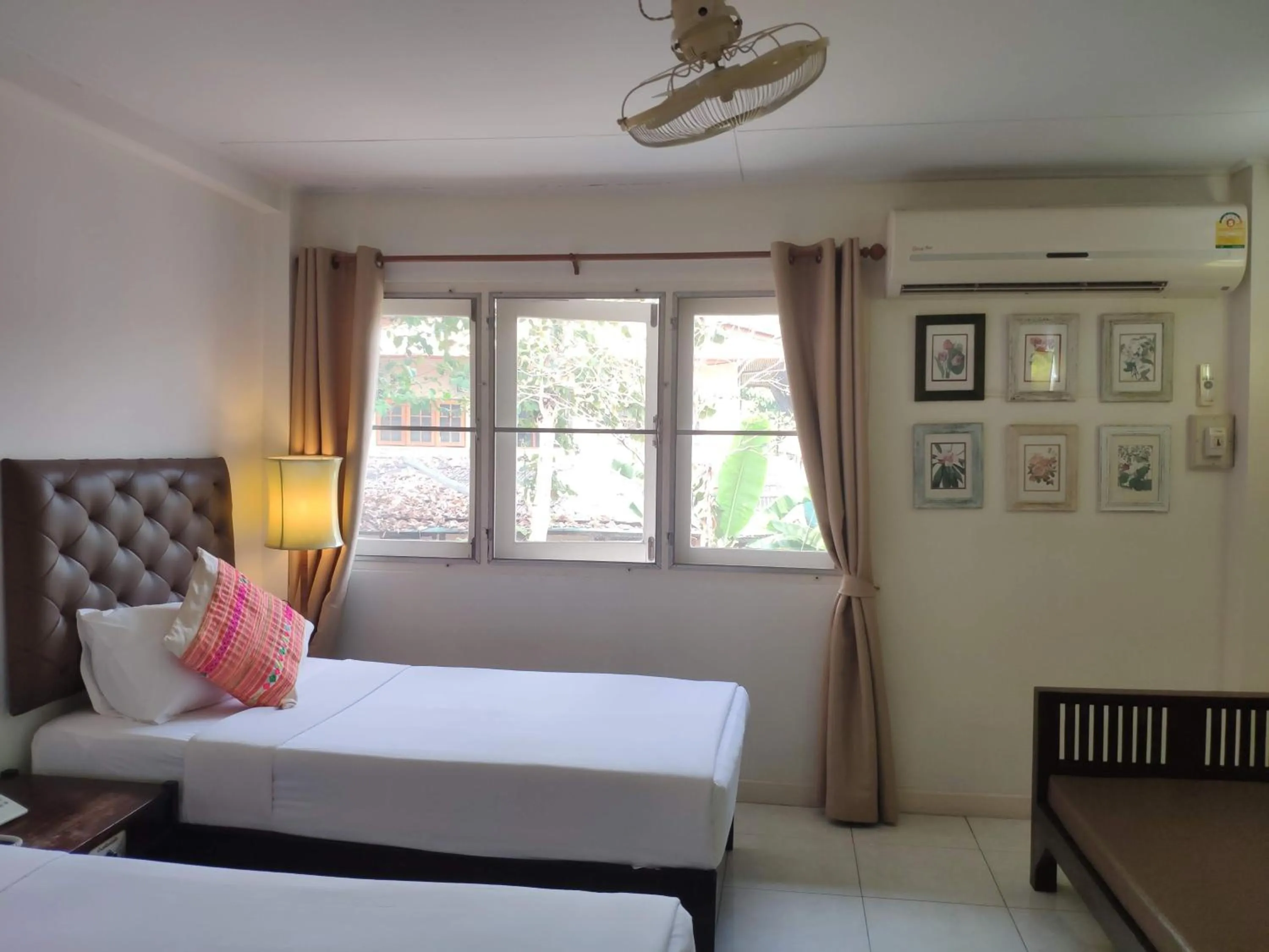 Bed in Changpuak Hotel