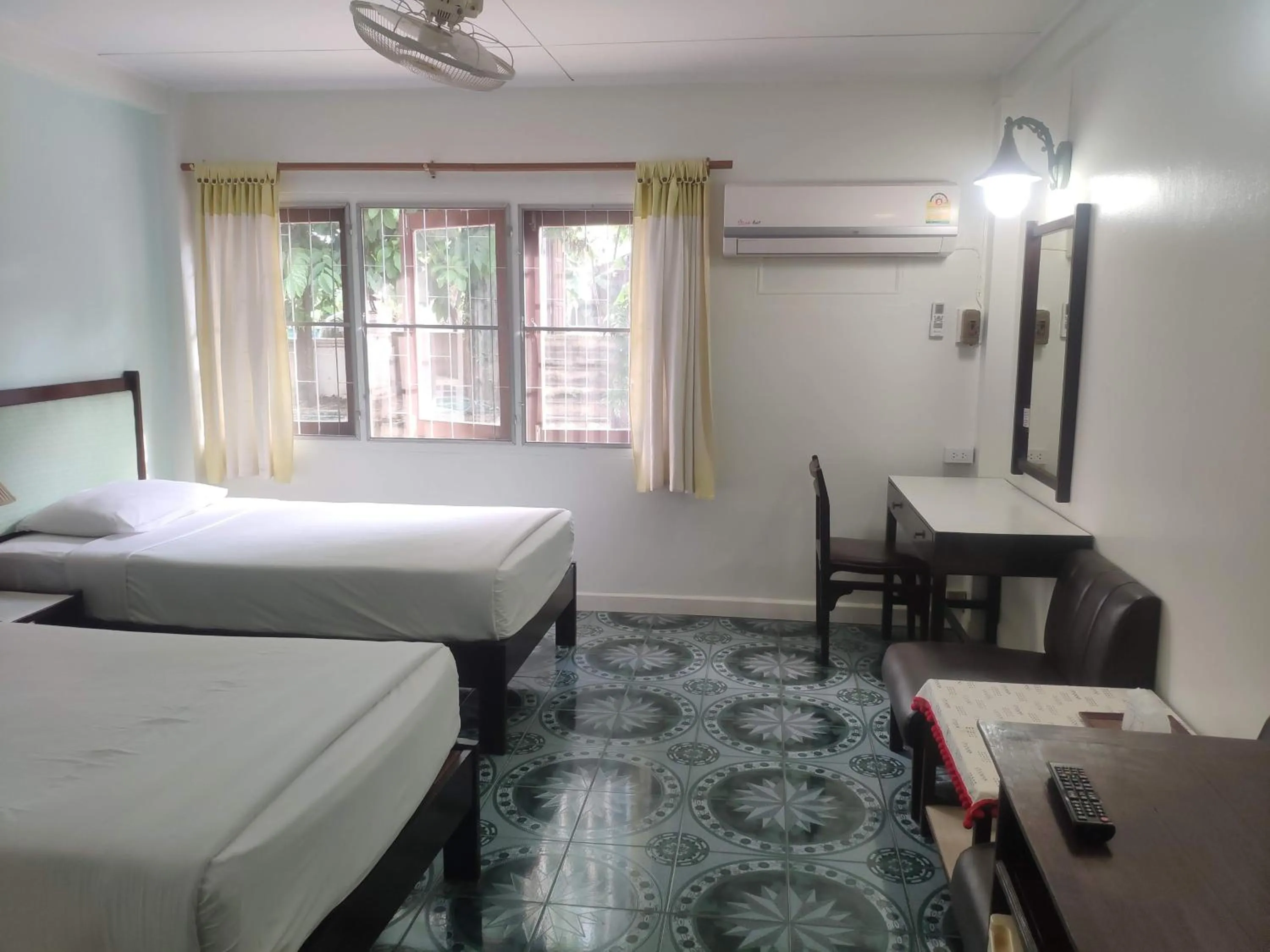 Bed in Changpuak Hotel