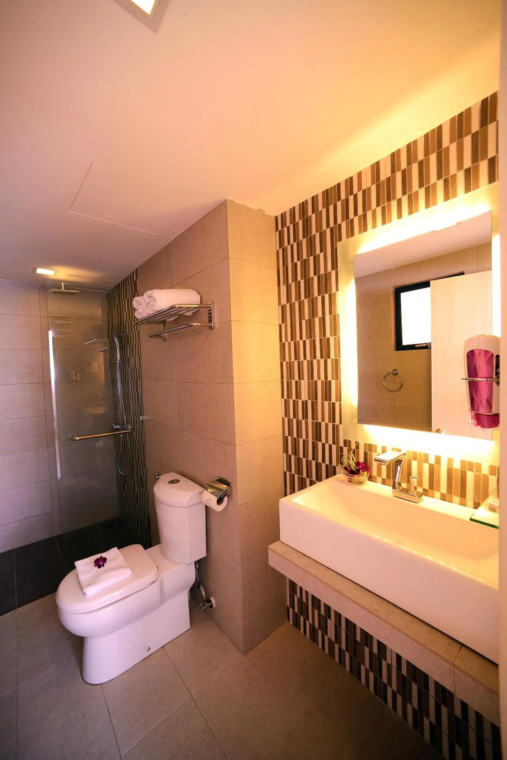 Toilet in Bella Vista Waterfront Resort, Kuah Langkawi