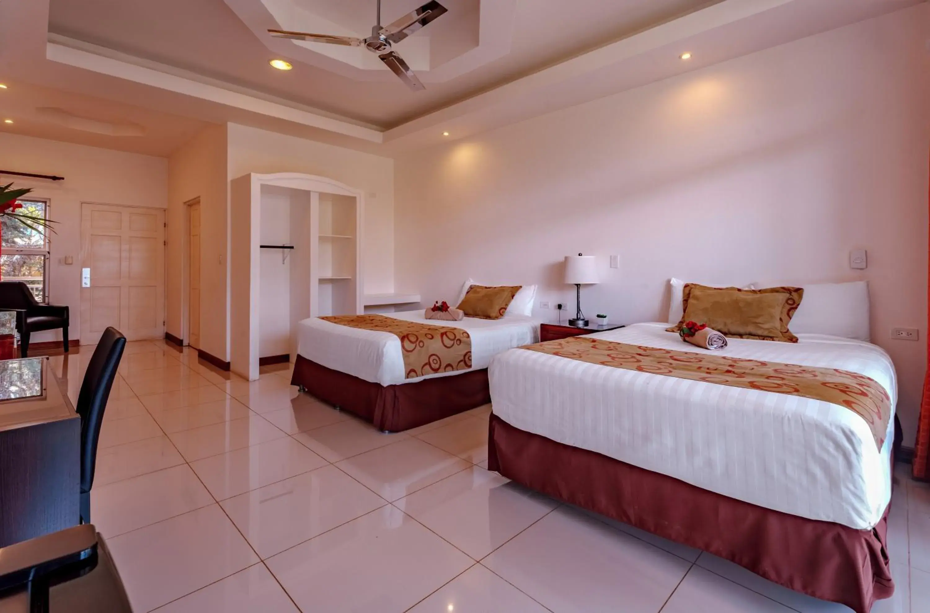 Superior Twin Room in Hotel Villa Florencia Superior Twin Room in Hotel Villa Florencia