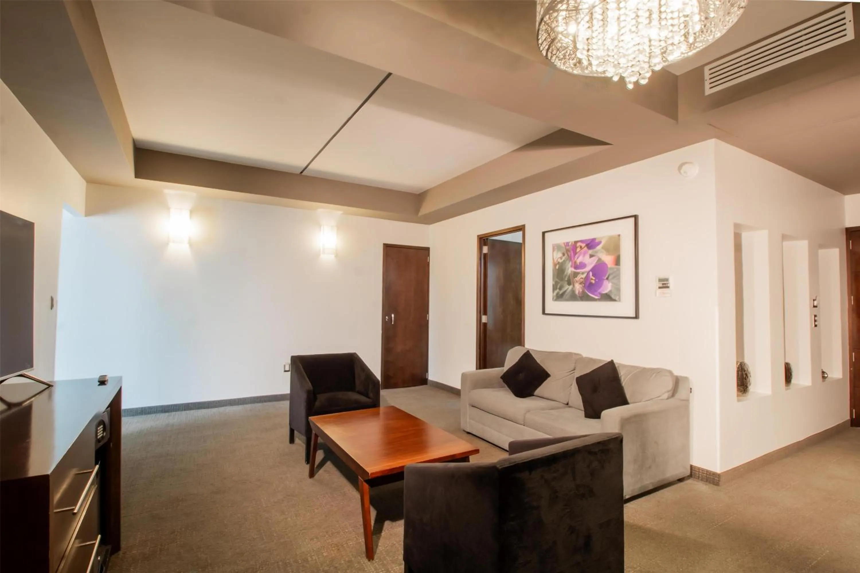 Photo of the whole room in Best Western Plus Santa Cecilia Pachuca