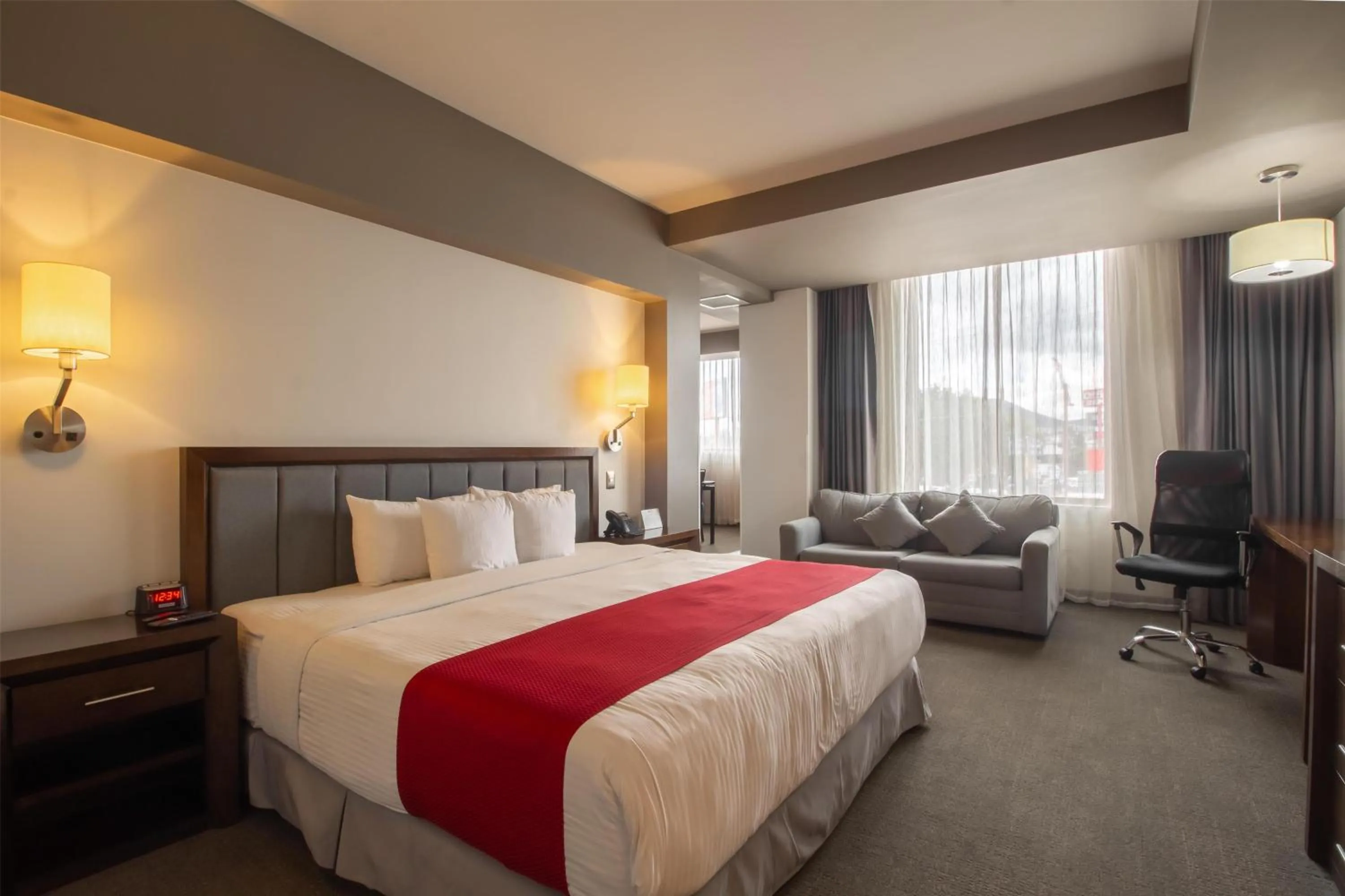 Photo of the whole room, Bed in Best Western Plus Santa Cecilia Pachuca