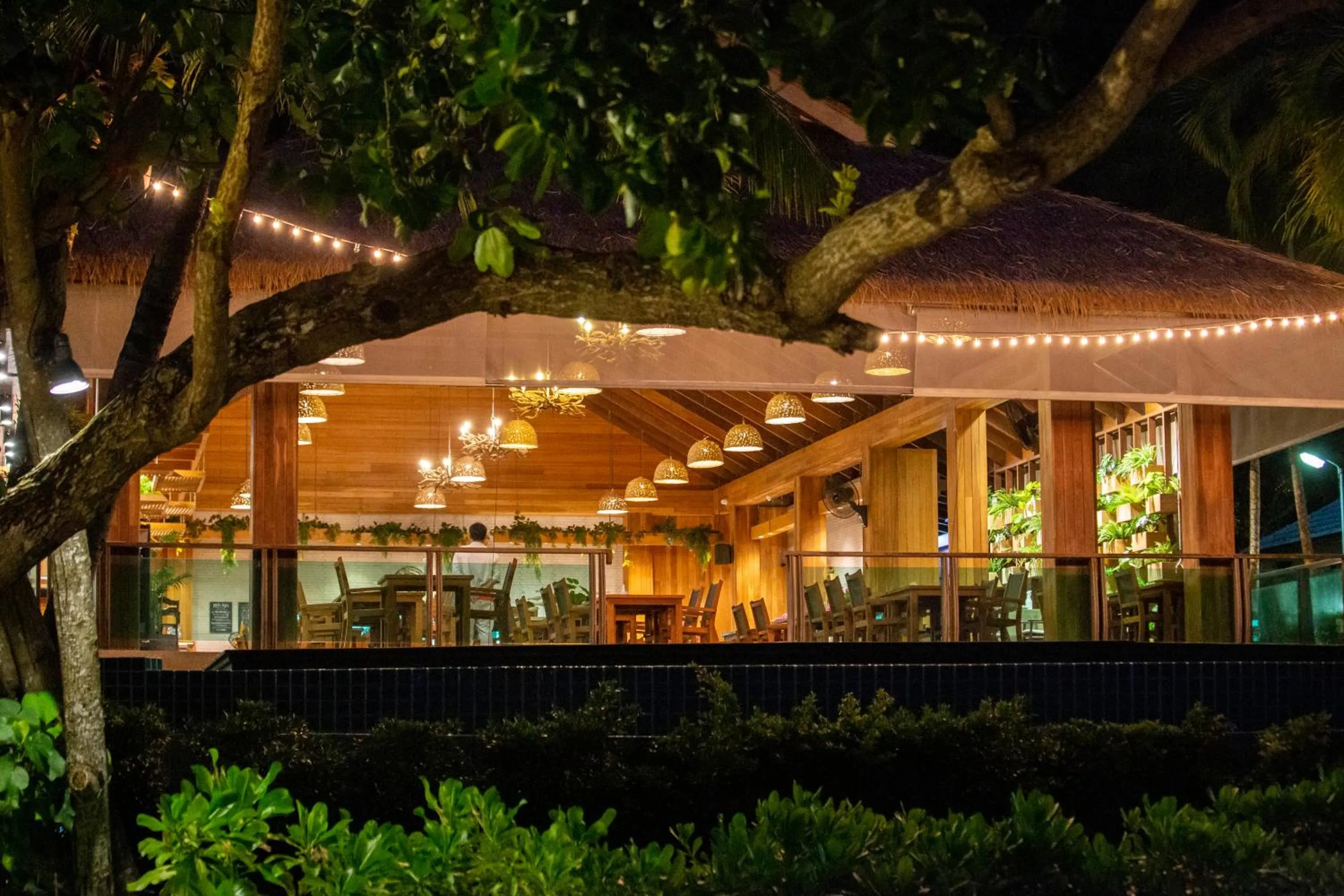 Restaurant/places to eat in Tup Kaek Sunset Beach Resort-SHA Plus