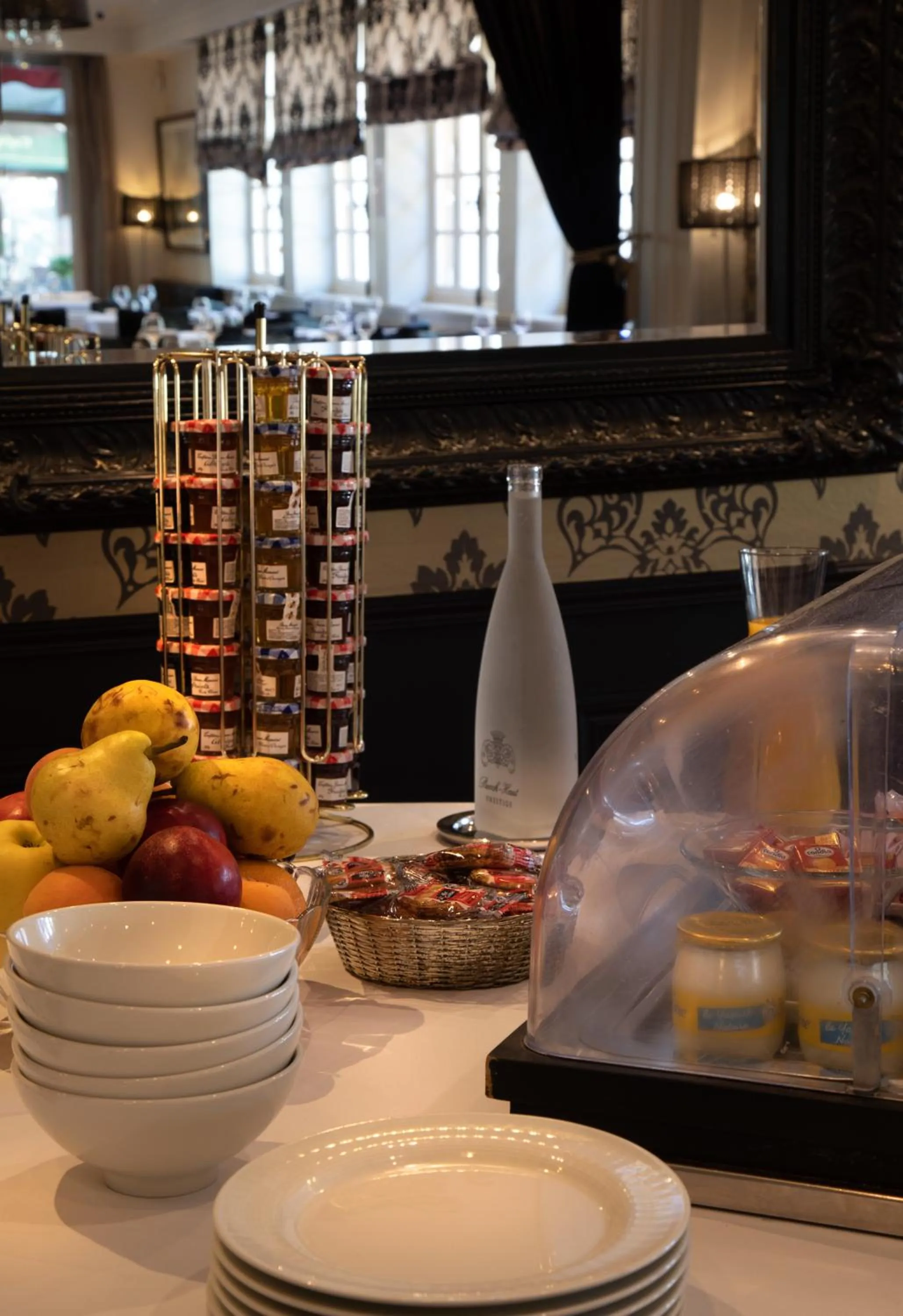 Buffet breakfast in Hotel Restaurant du Centre et du Lauragais