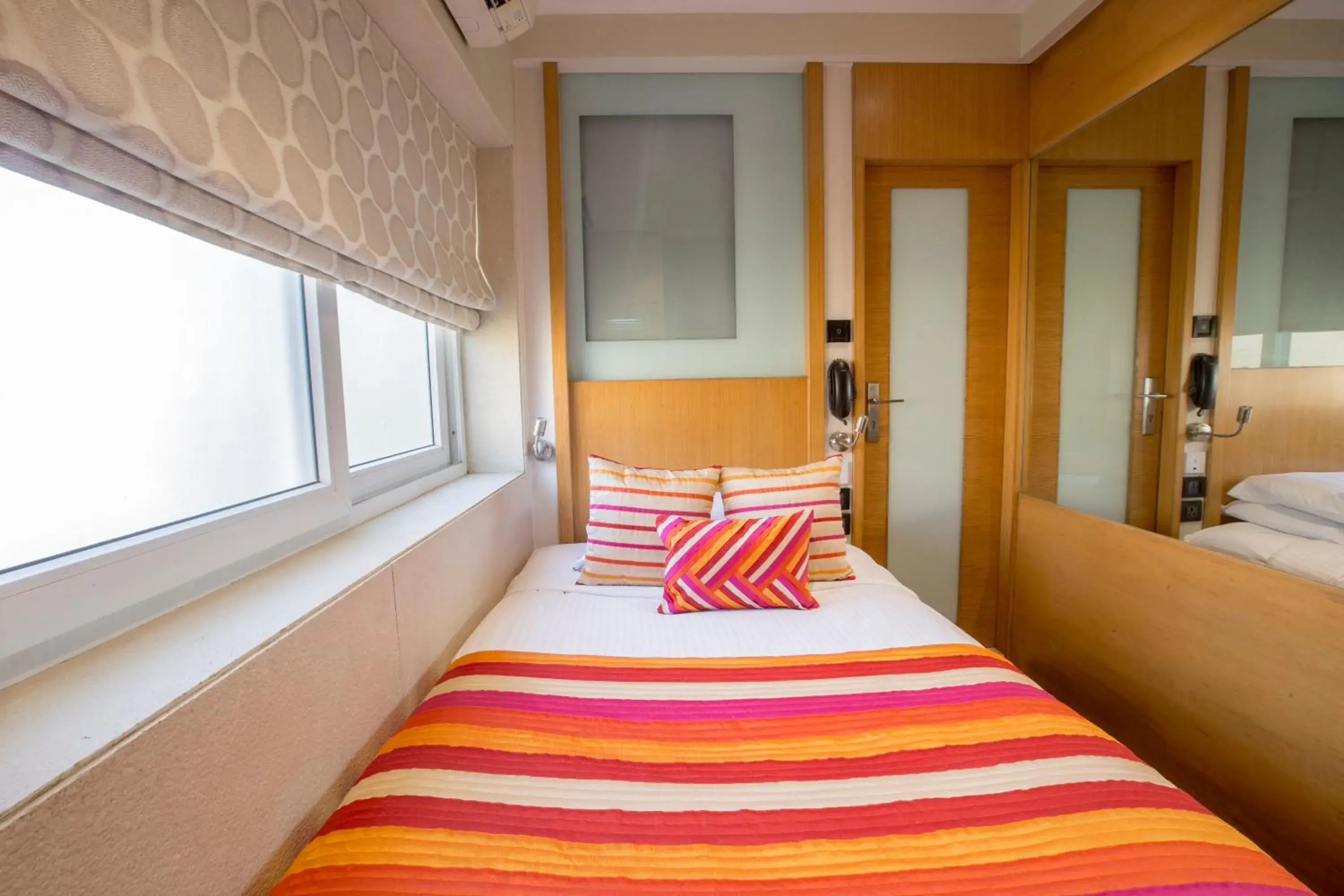 Economy Single Room in Hotel Bawa Continental Economy Single Room in Hotel Bawa Continental