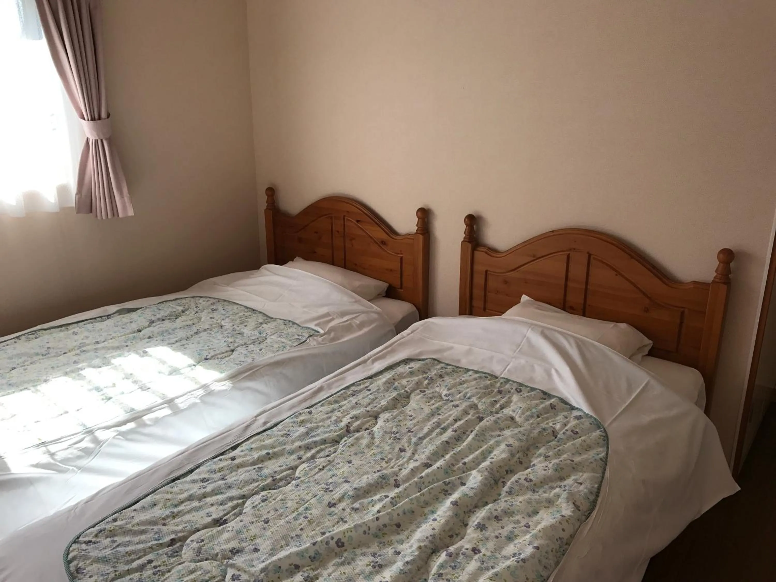 Bedroom, Bed in Kakunodate Guesthouse Fuga