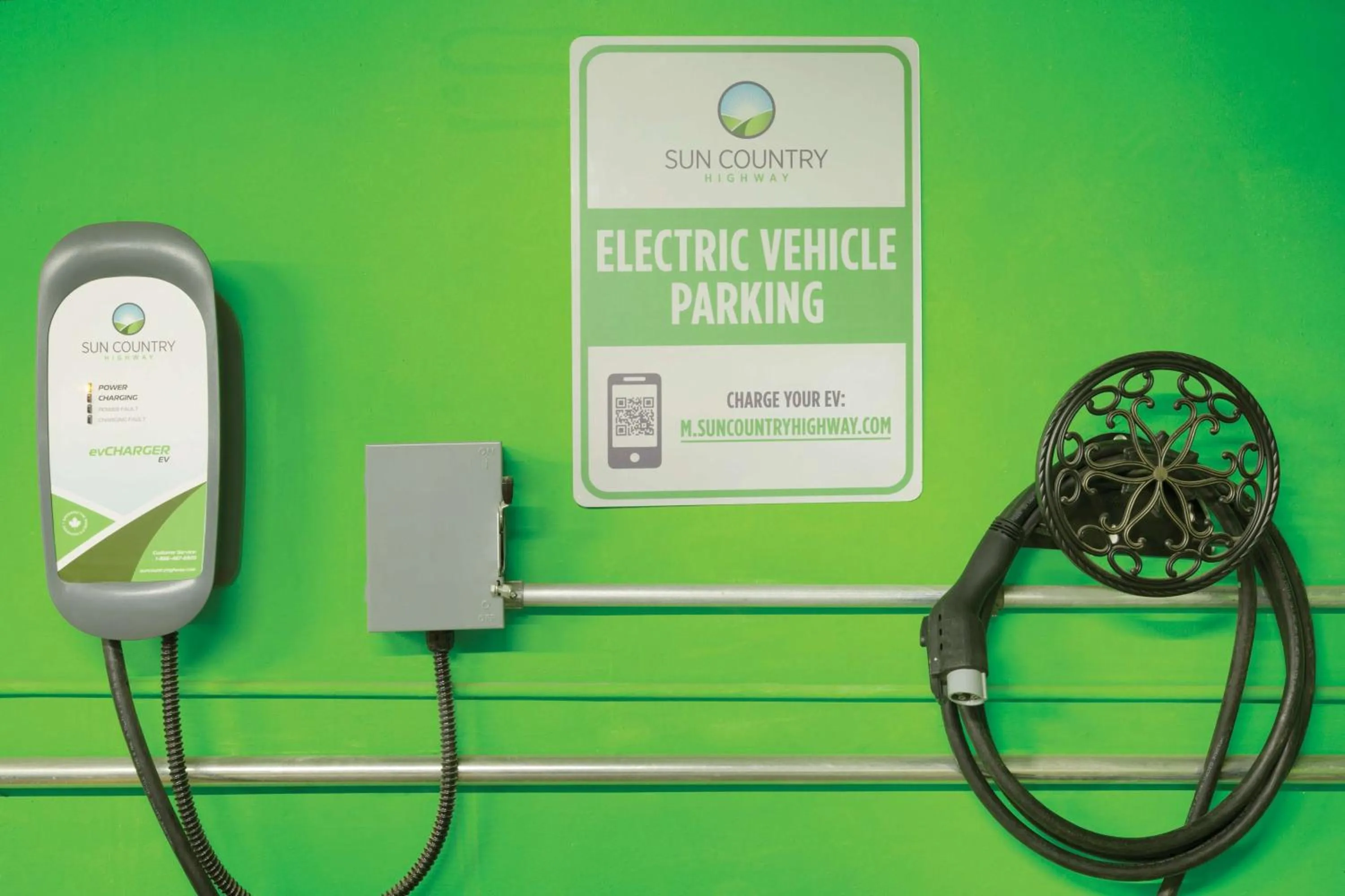 Property building in Coast Victoria Hotel & Marina by APA