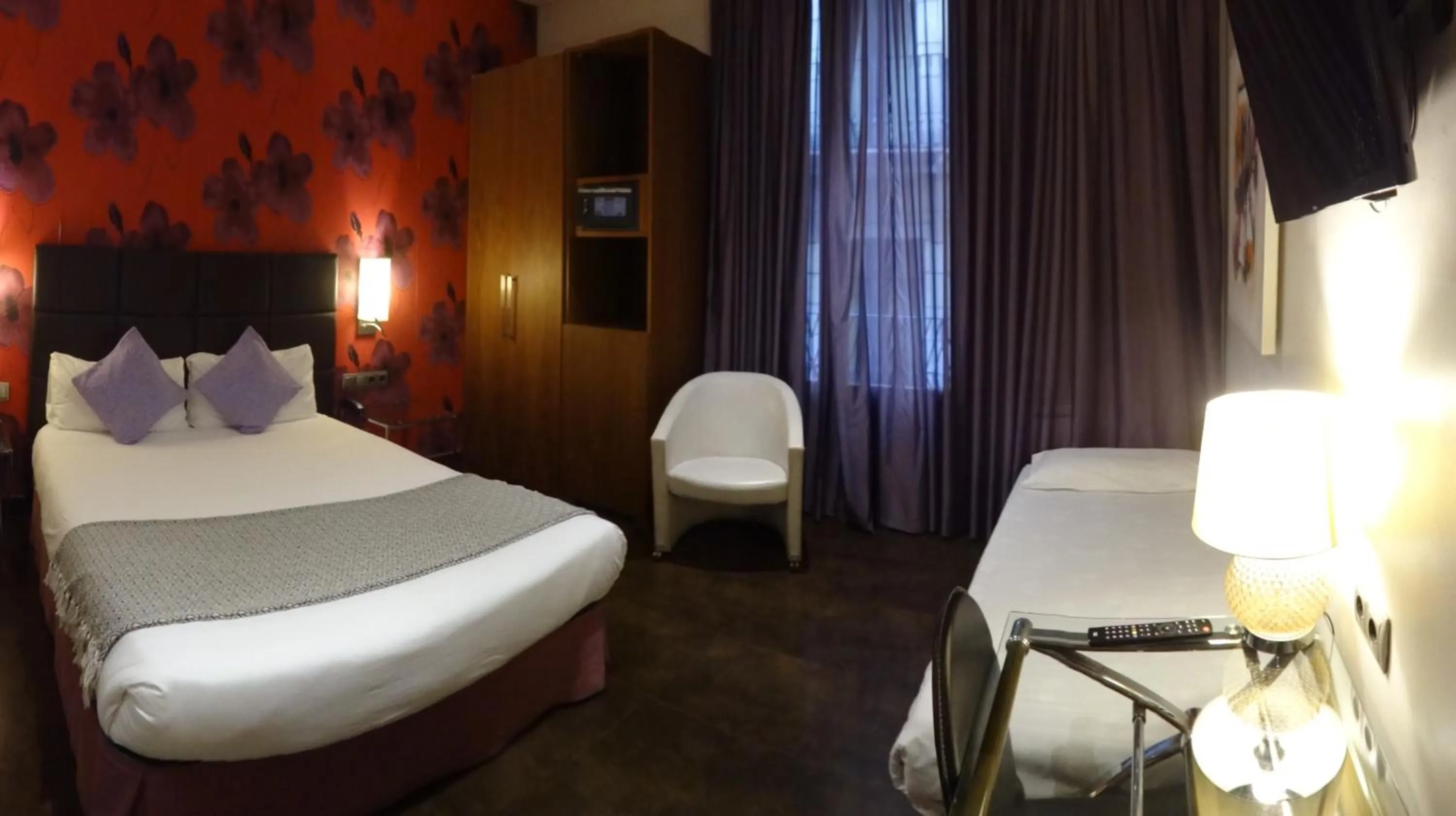 Photo of the whole room, Bed in Hotel Lloret Ramblas