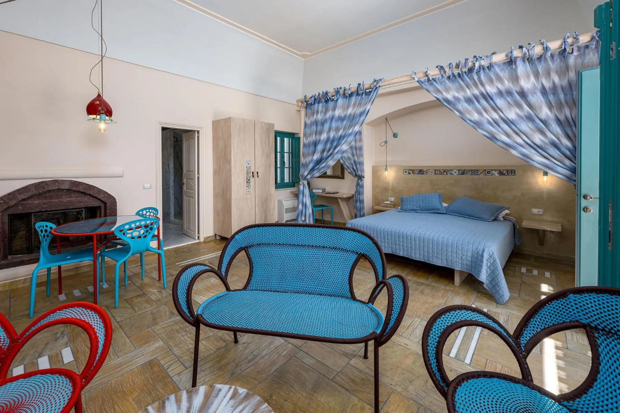 Bed in Passion Blue Villas