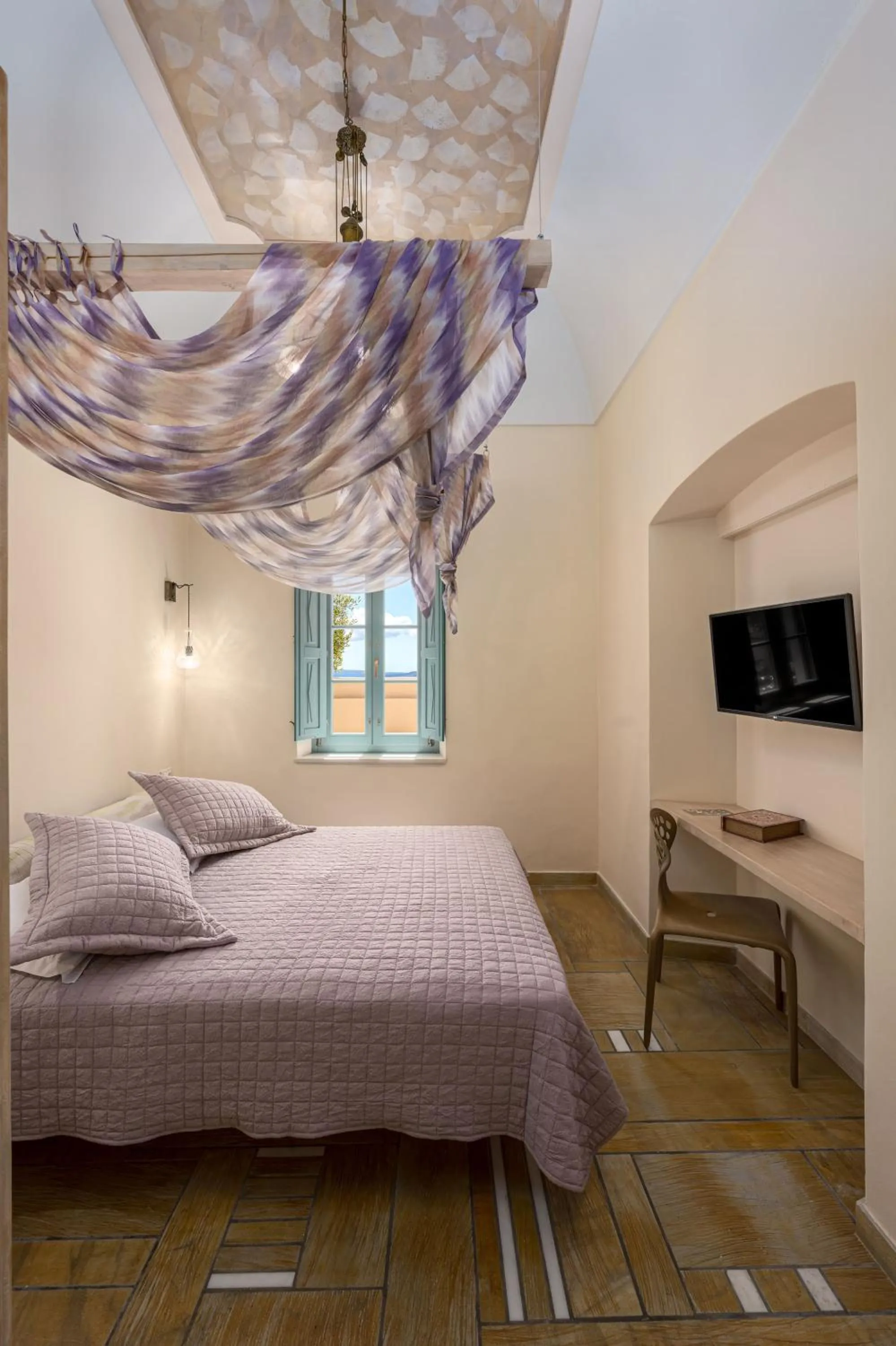 Bed in Passion Blue Villas