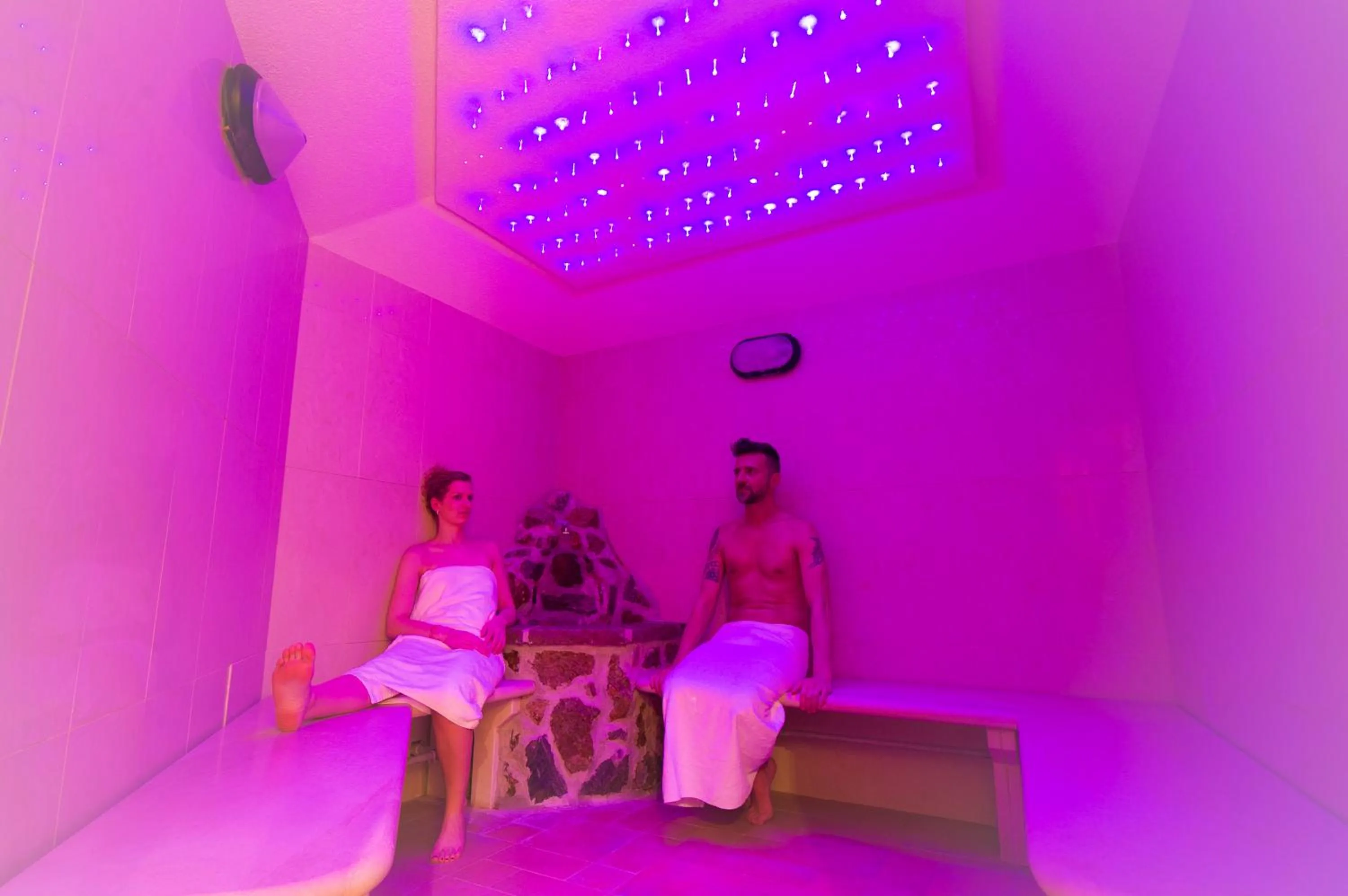 Steam room in Sport Hotel Vittoria