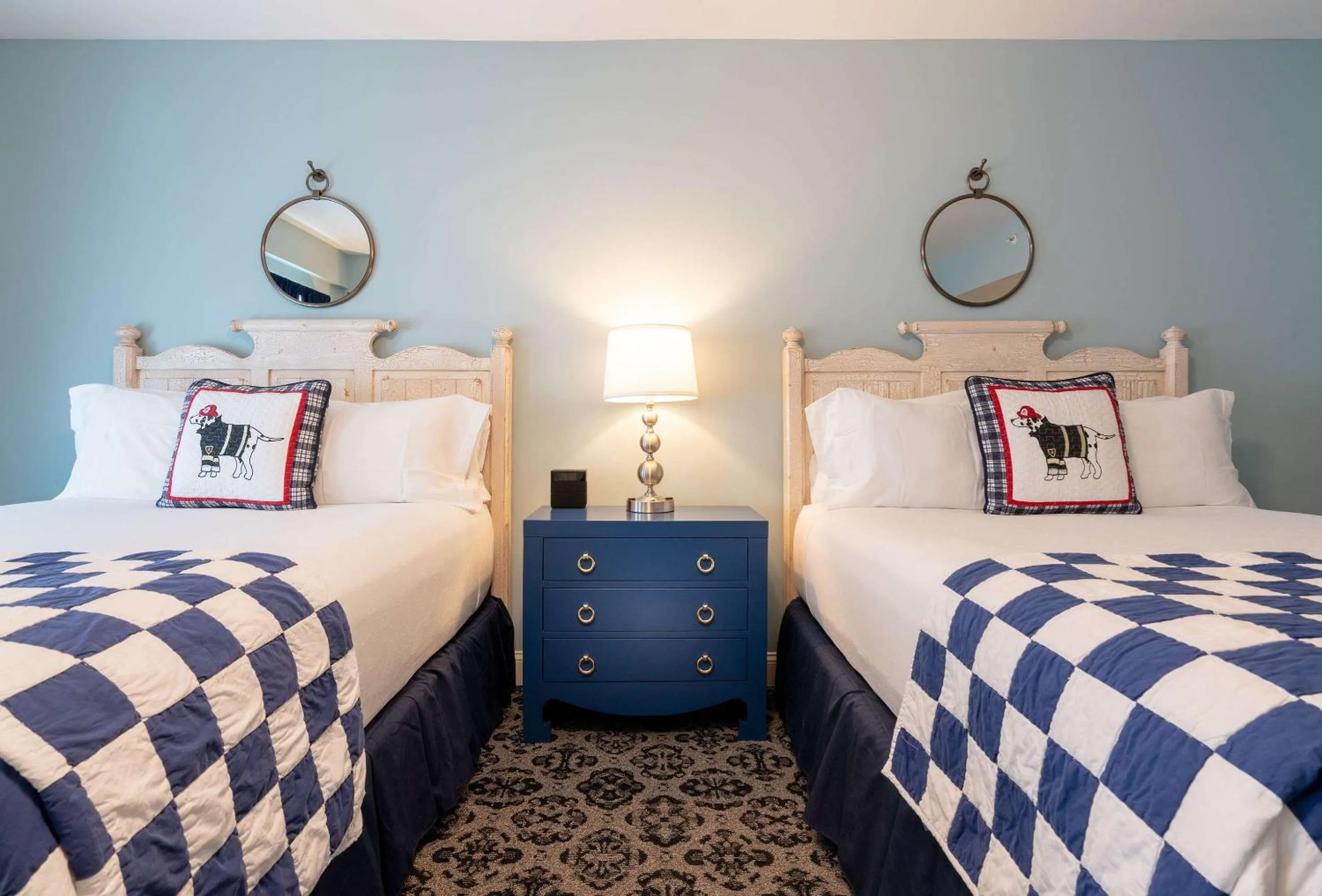 Bedroom, Bed in The Kendall Hotel at the Engine 7 Firehouse