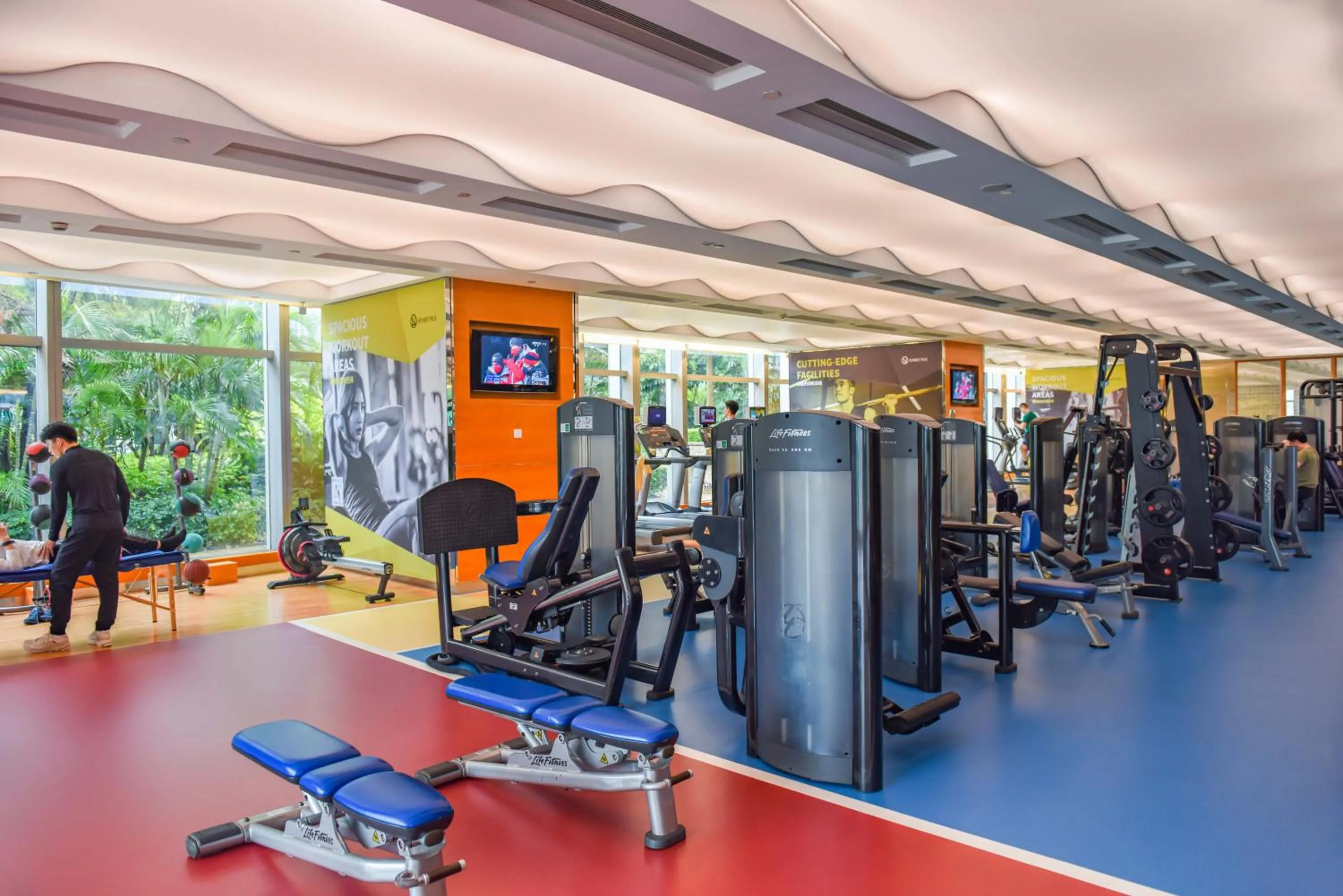 Property building in Futian Shangri-La, Shenzhen