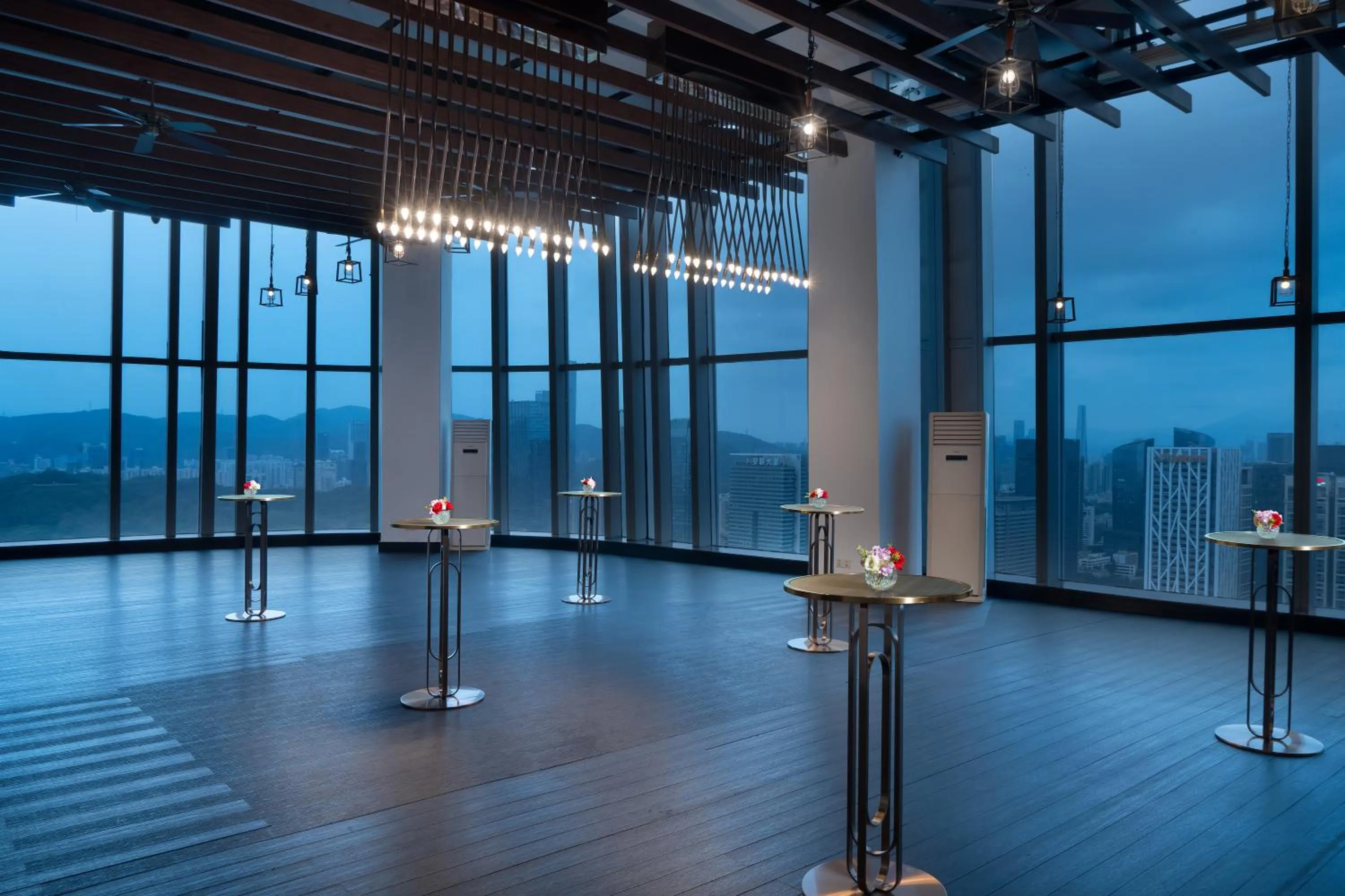 Property building in Futian Shangri-La, Shenzhen