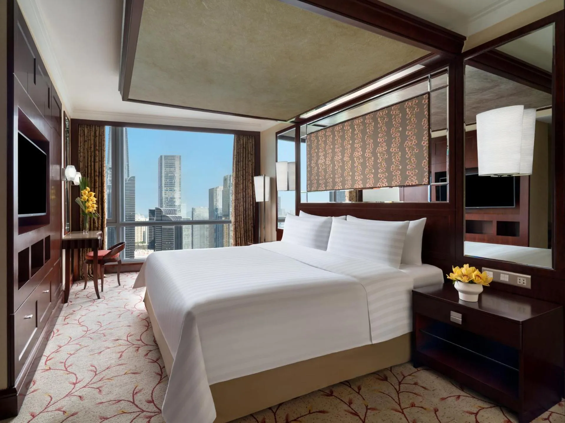 Bedroom, Bed in Futian Shangri-La, Shenzhen