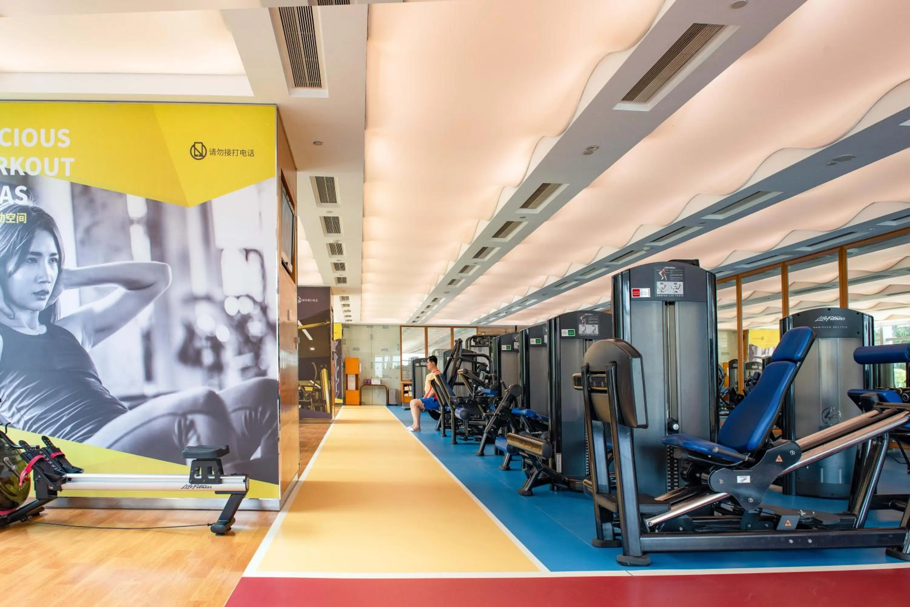 Property building in Futian Shangri-La, Shenzhen