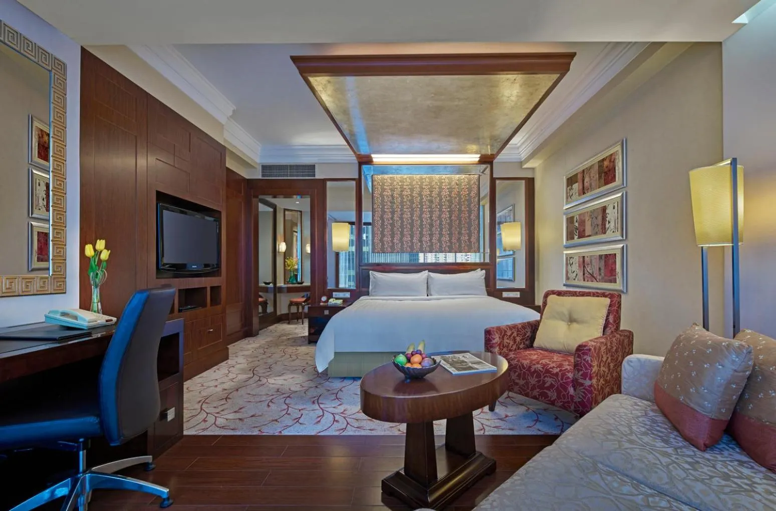 Bedroom, Bed in Futian Shangri-La, Shenzhen