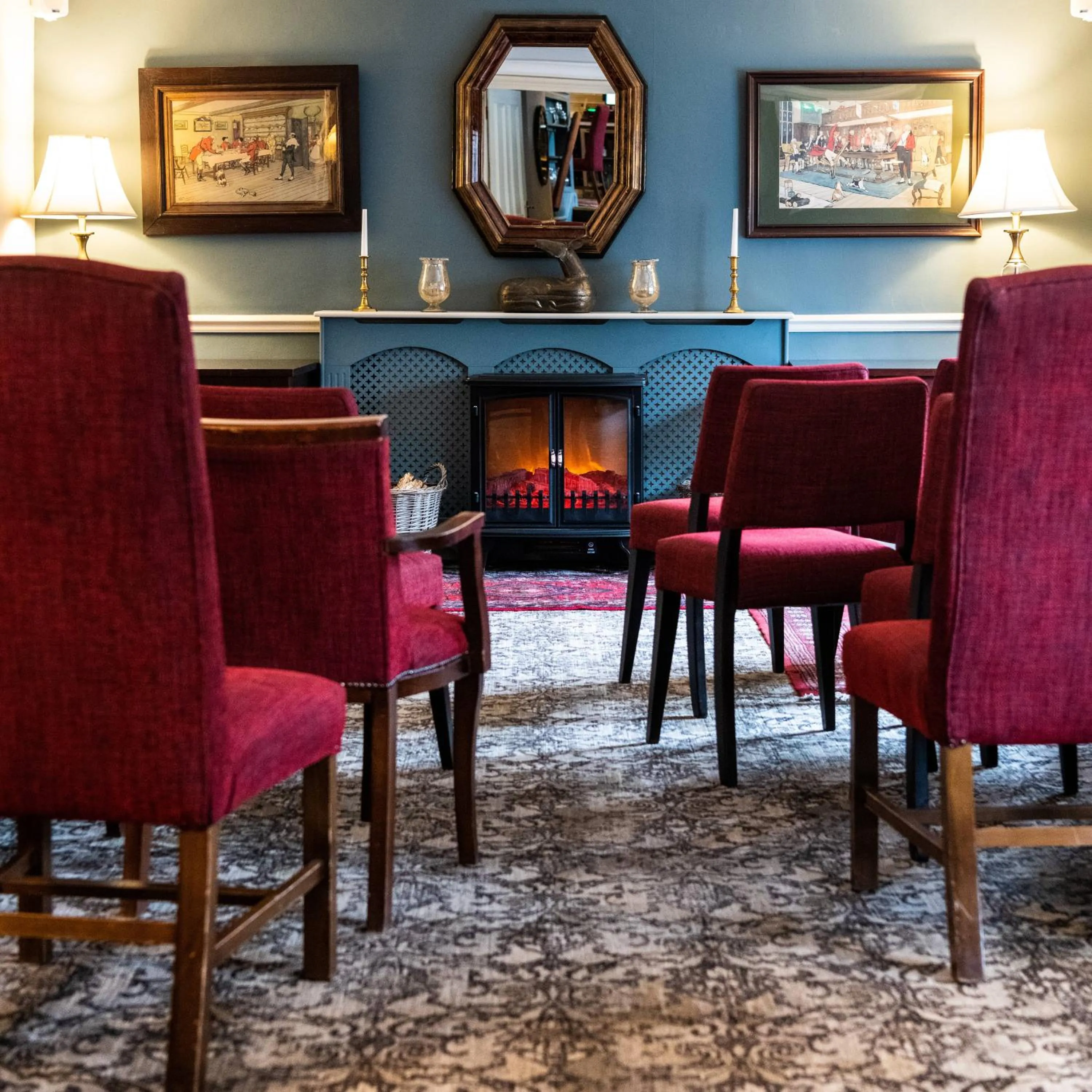 Restaurant/places to eat in Luttrell Arms